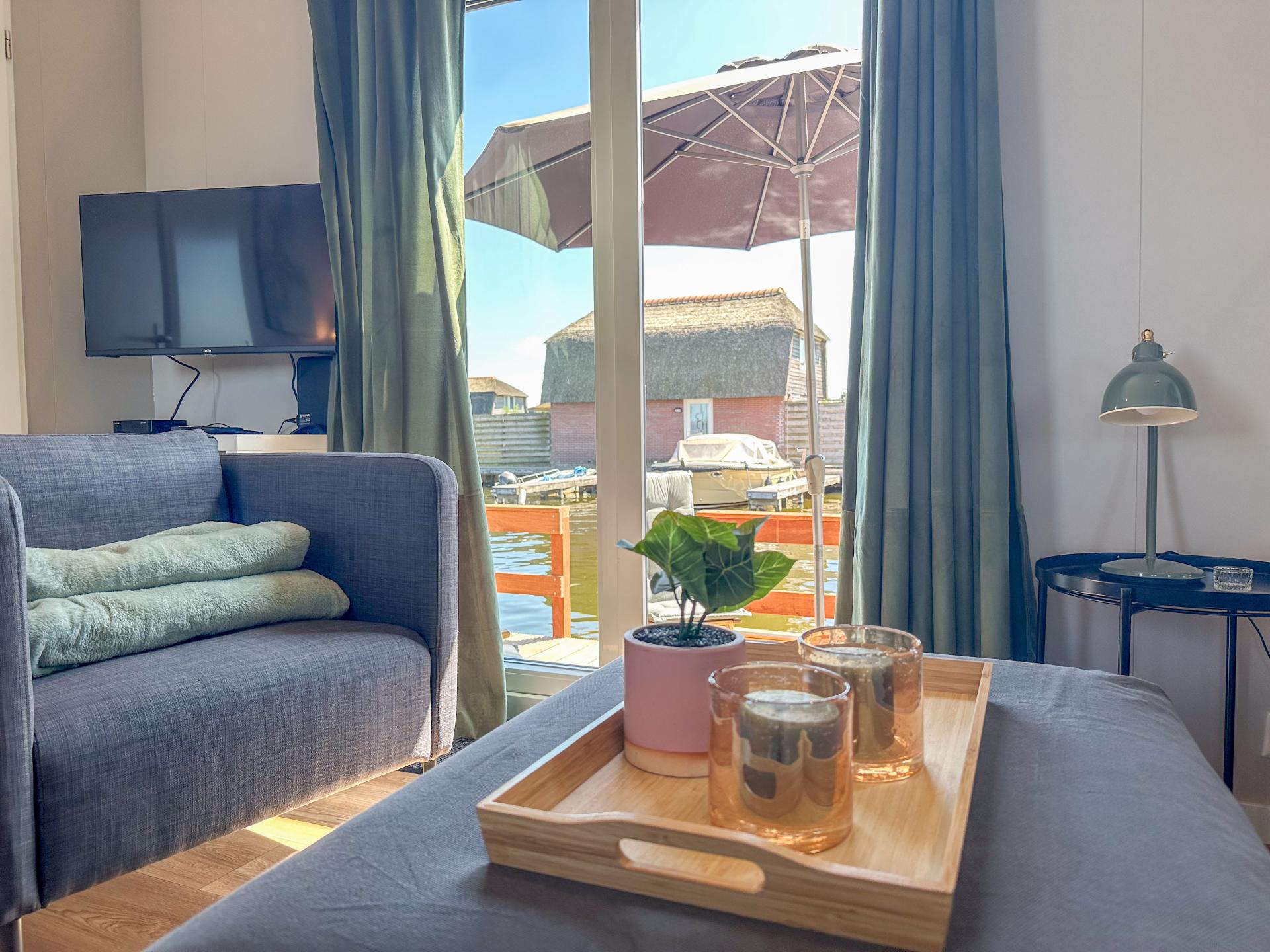 Modern chalet aan de Loosdrechtse Plassen met airco en privéterras - foto 7