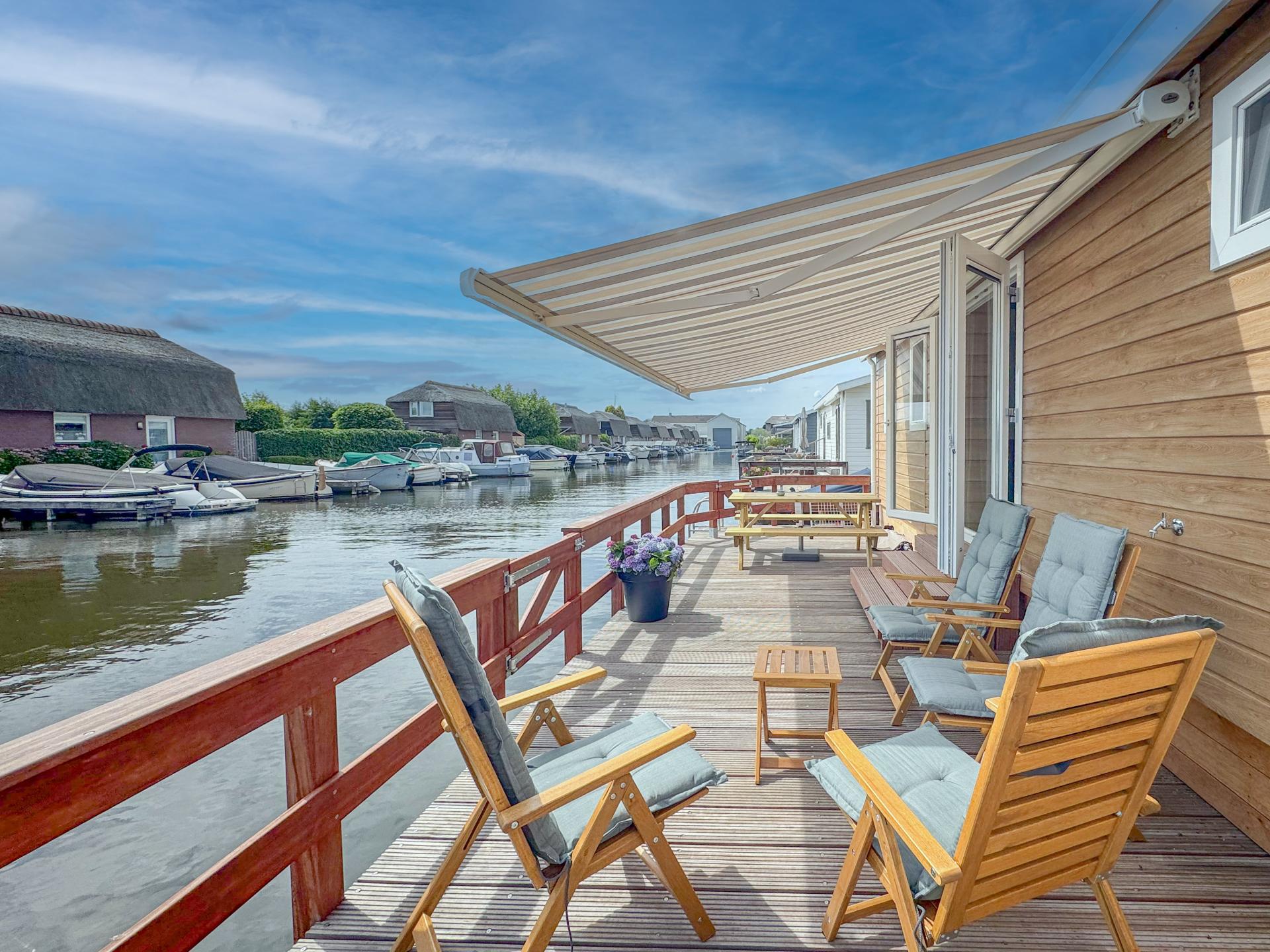 Modern chalet aan de Loosdrechtse Plassen met airco en privéterras - foto 24