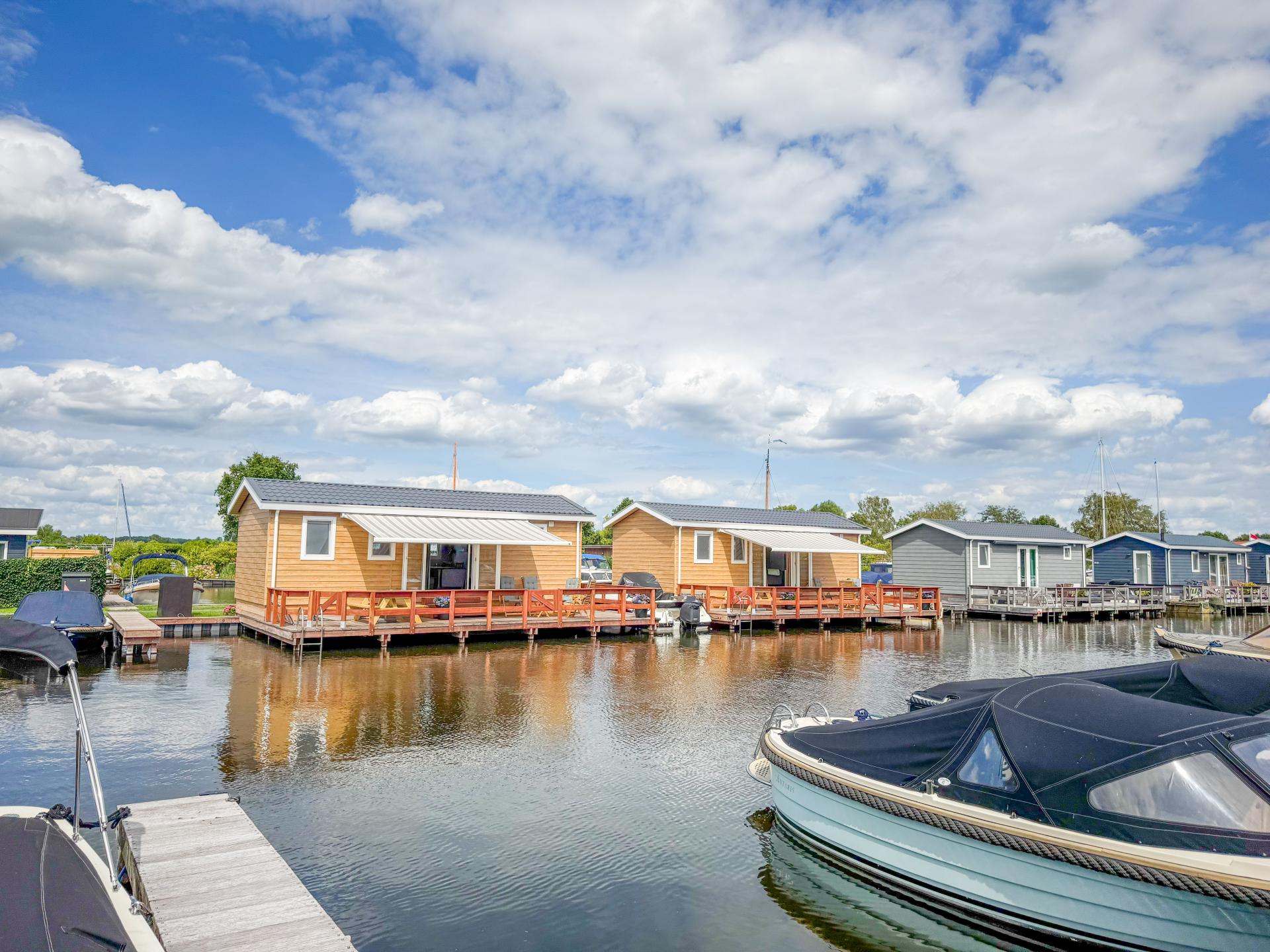 Modern chalet aan de Loosdrechtse Plassen met airco en privéterras - foto 25