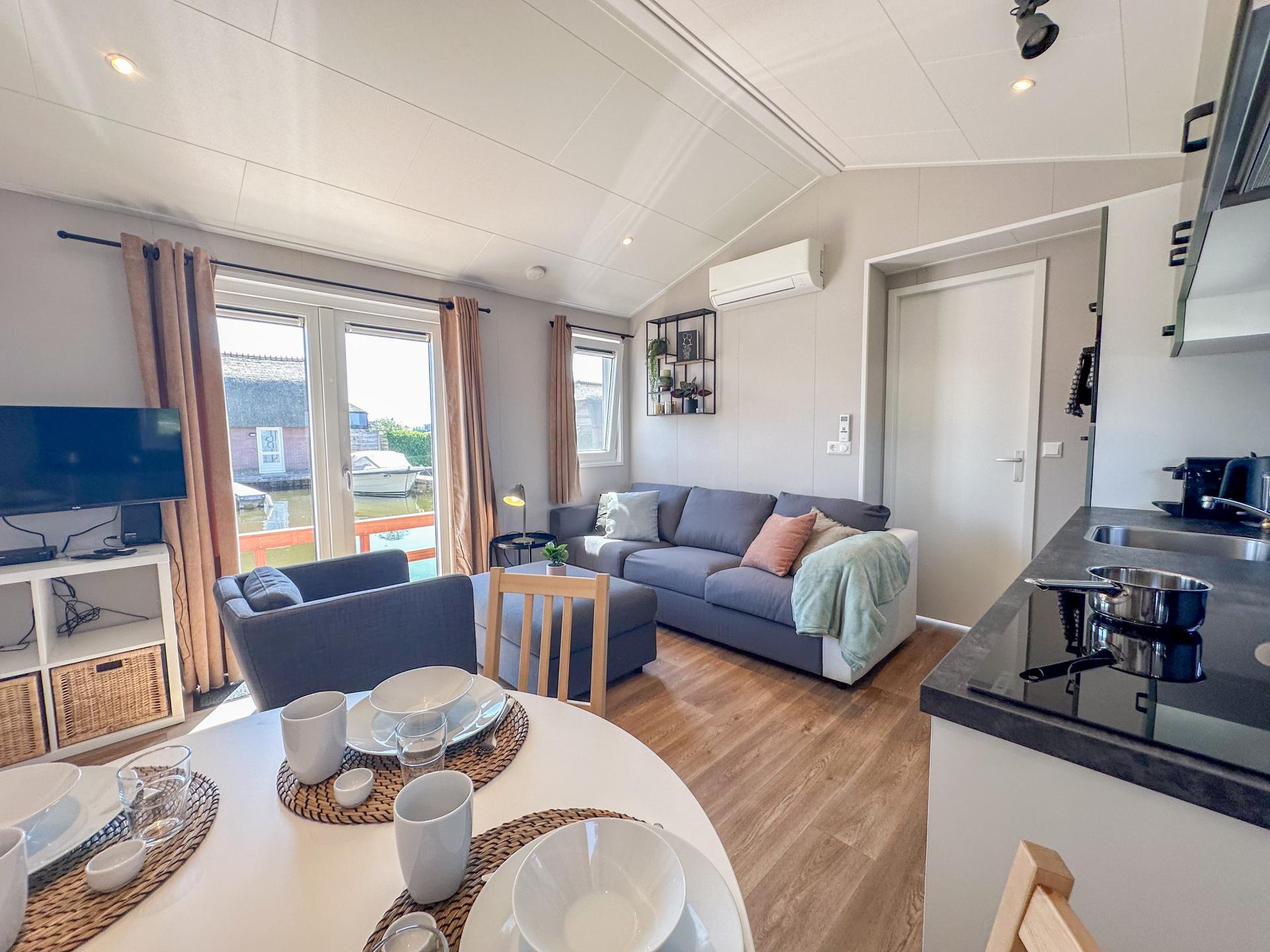 Chalet aan het water in Breukelen met airco en eigen terras - foto 6