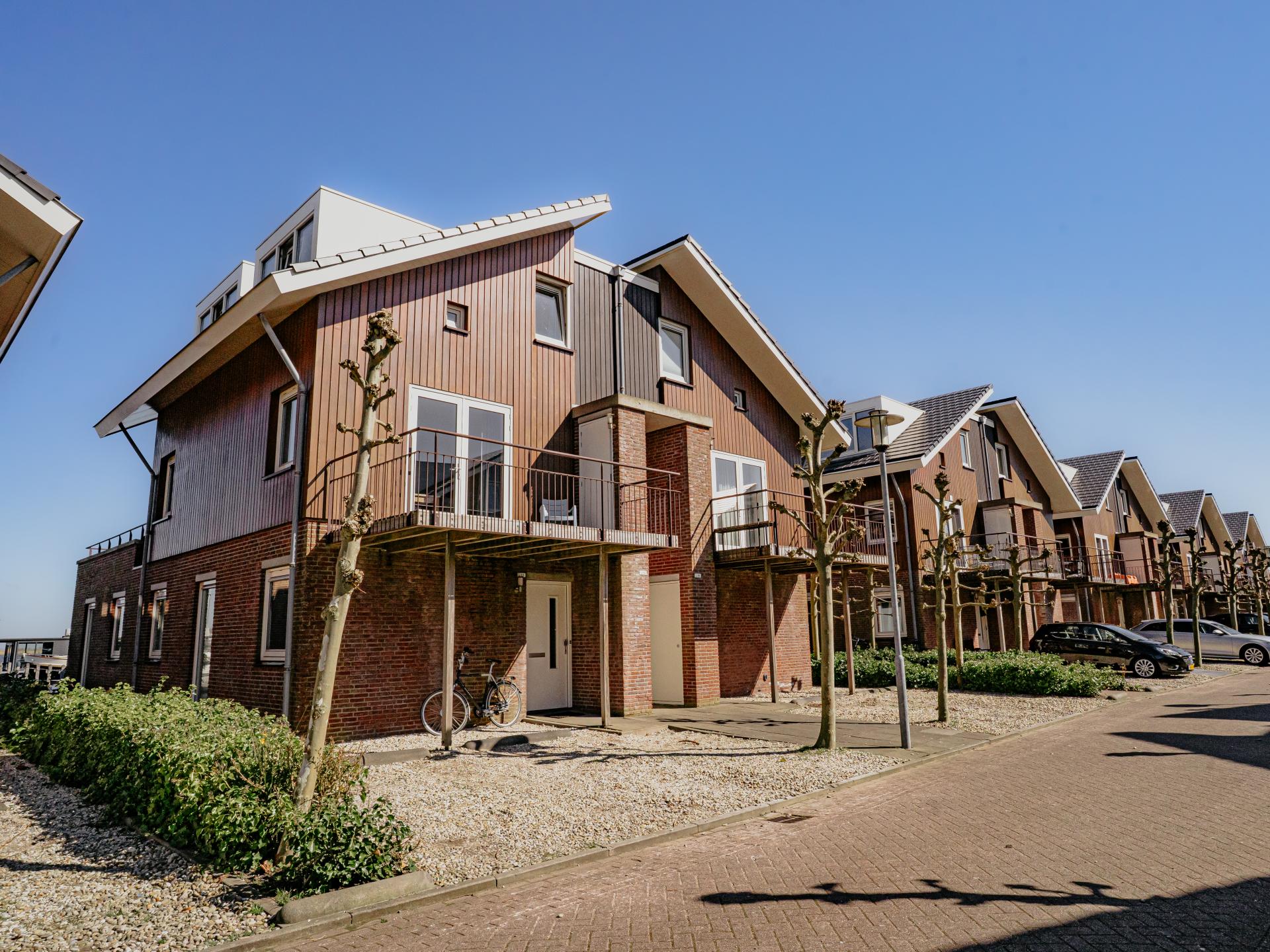Modern waterappartement met vrij uitzicht in Uitgeest, 170m van centrum - foto 16