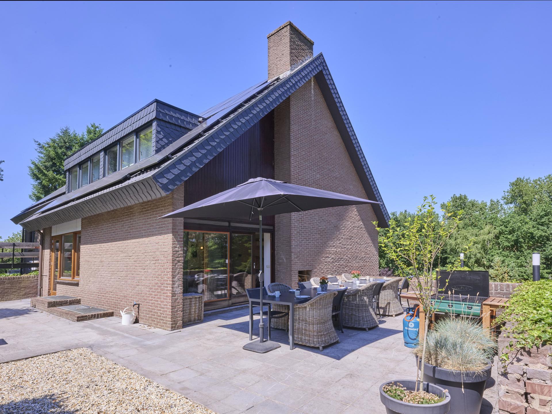 Luxe groepsvilla met privé wellness en grote tuin in hartje Limburg - foto 48