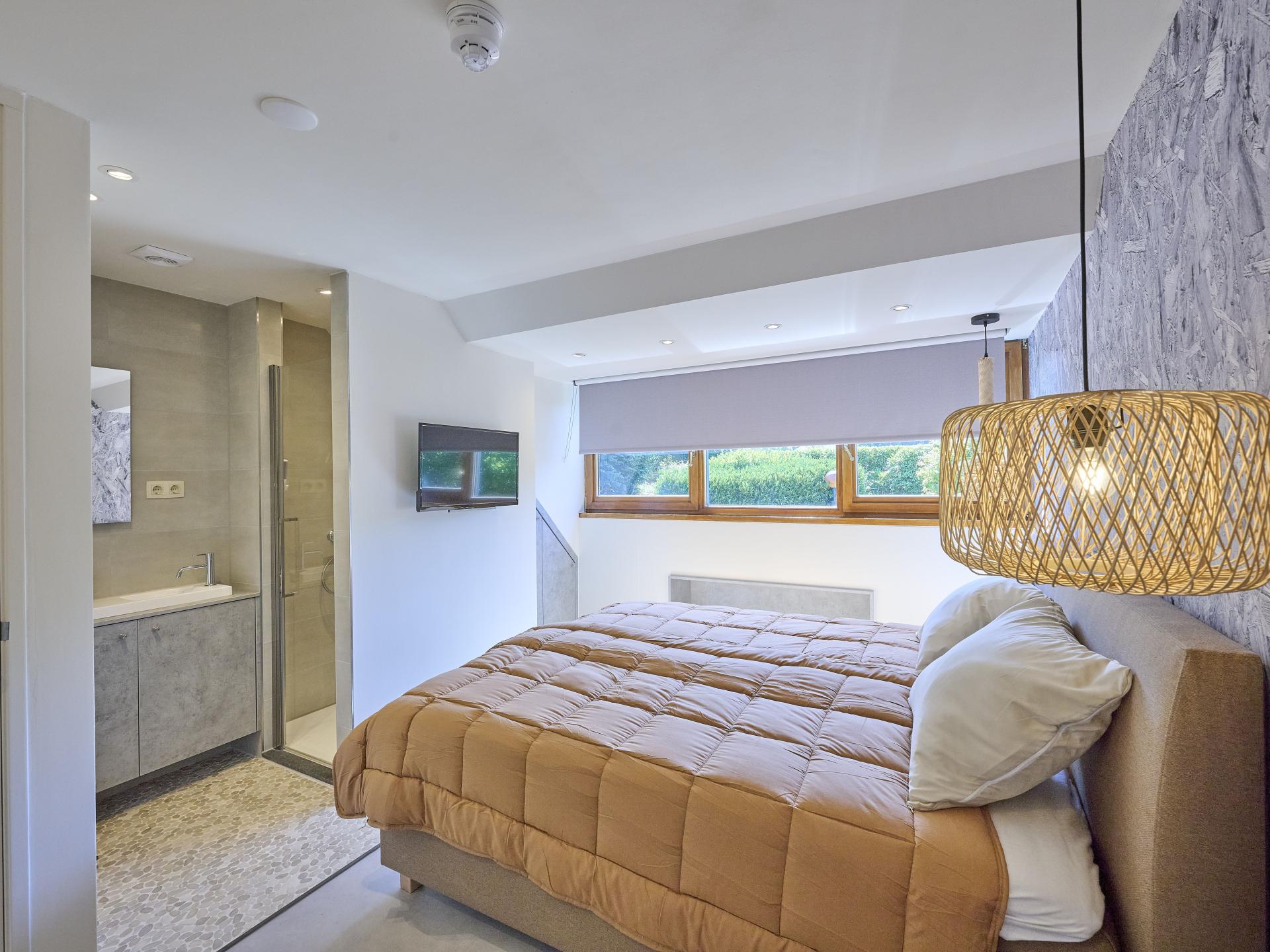Luxe groepsvilla met privé wellness en grote tuin in hartje Limburg - foto 15