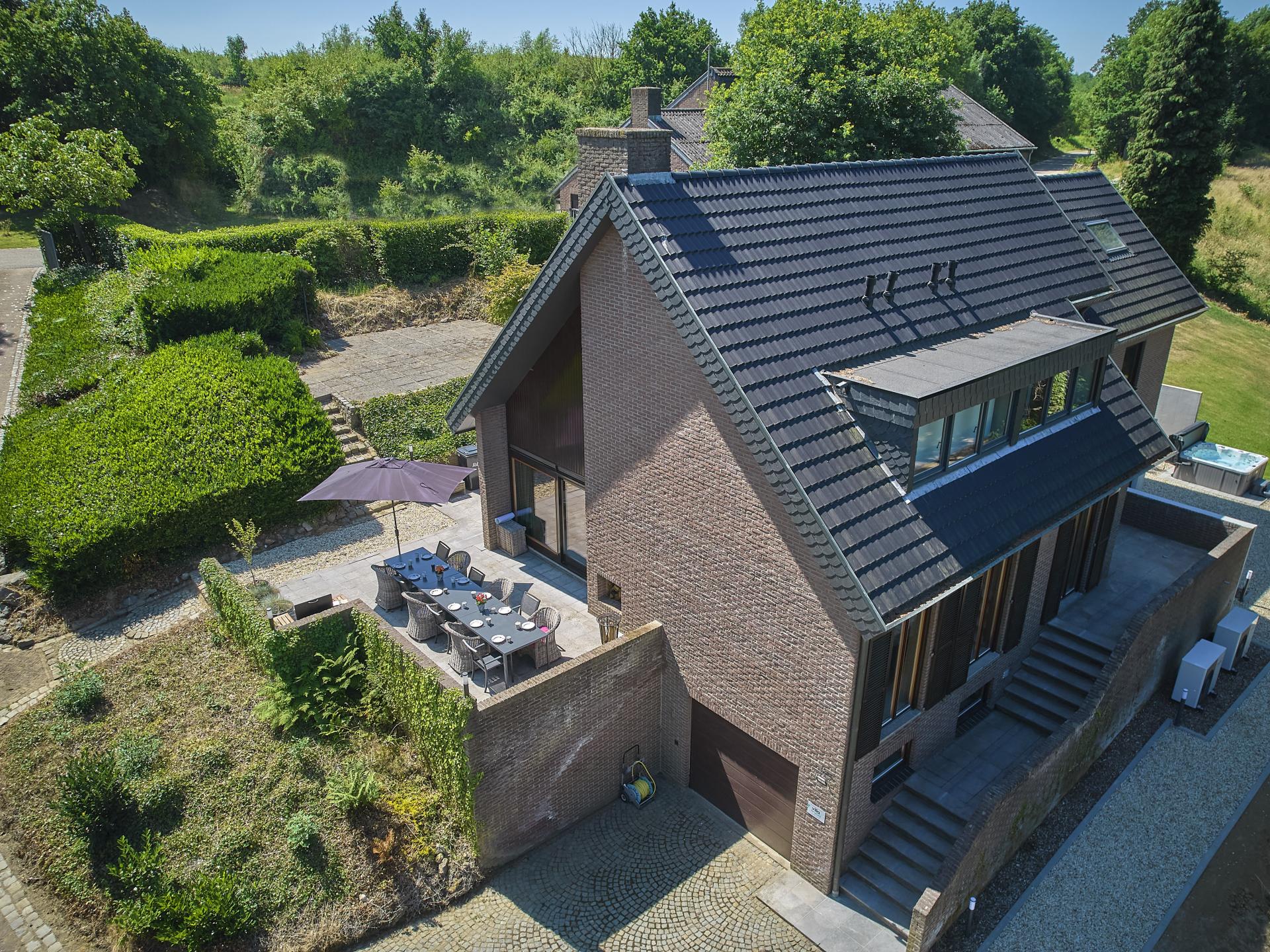 Luxe groepsvilla met privé wellness en grote tuin in hartje Limburg - foto 39