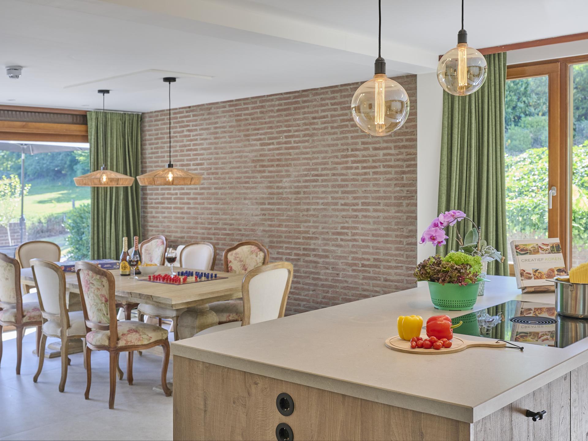 Luxe groepsvilla met privé wellness en grote tuin in hartje Limburg - foto 24