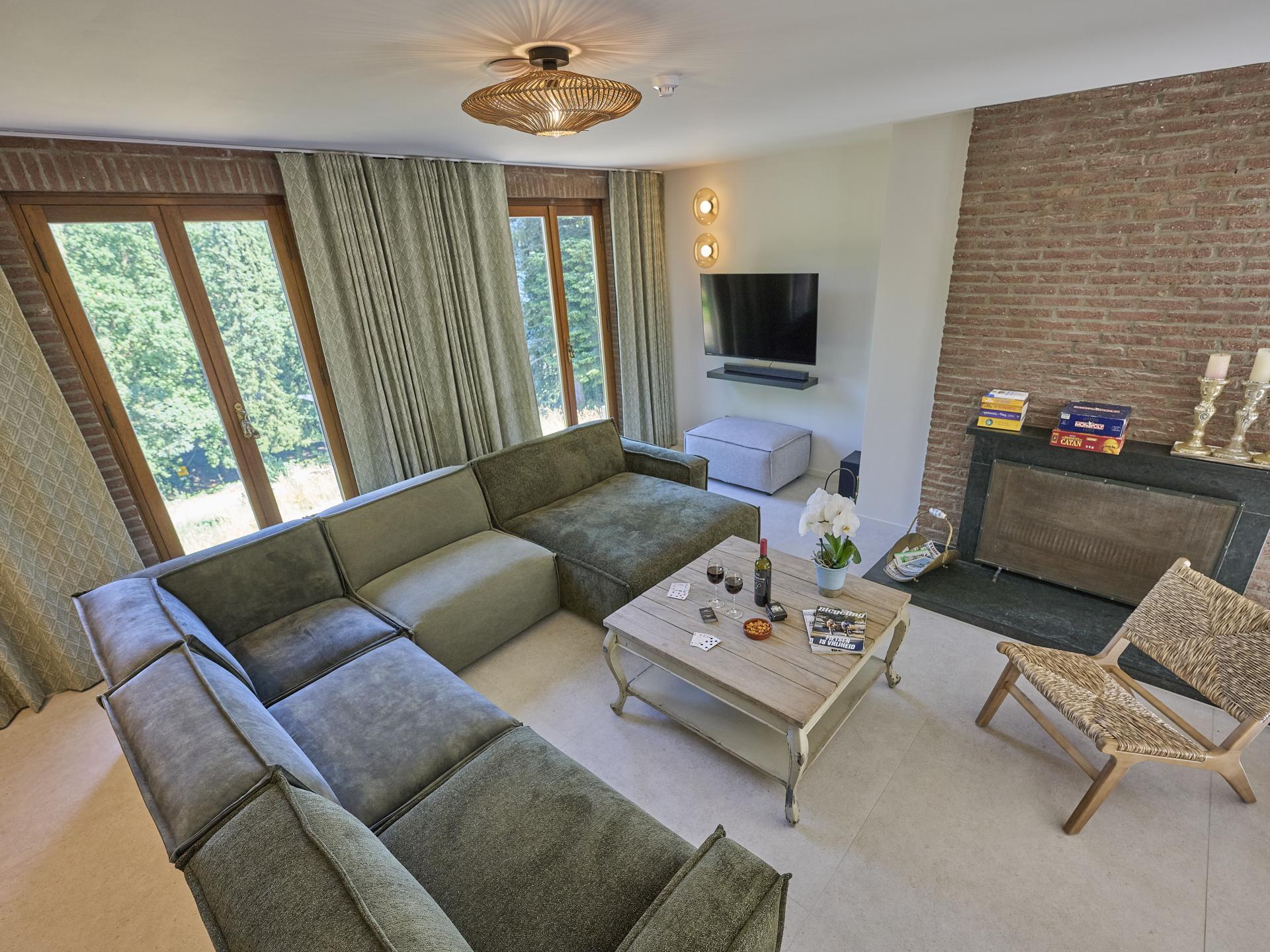 Luxe groepsvilla met privé wellness en grote tuin in hartje Limburg - foto 5