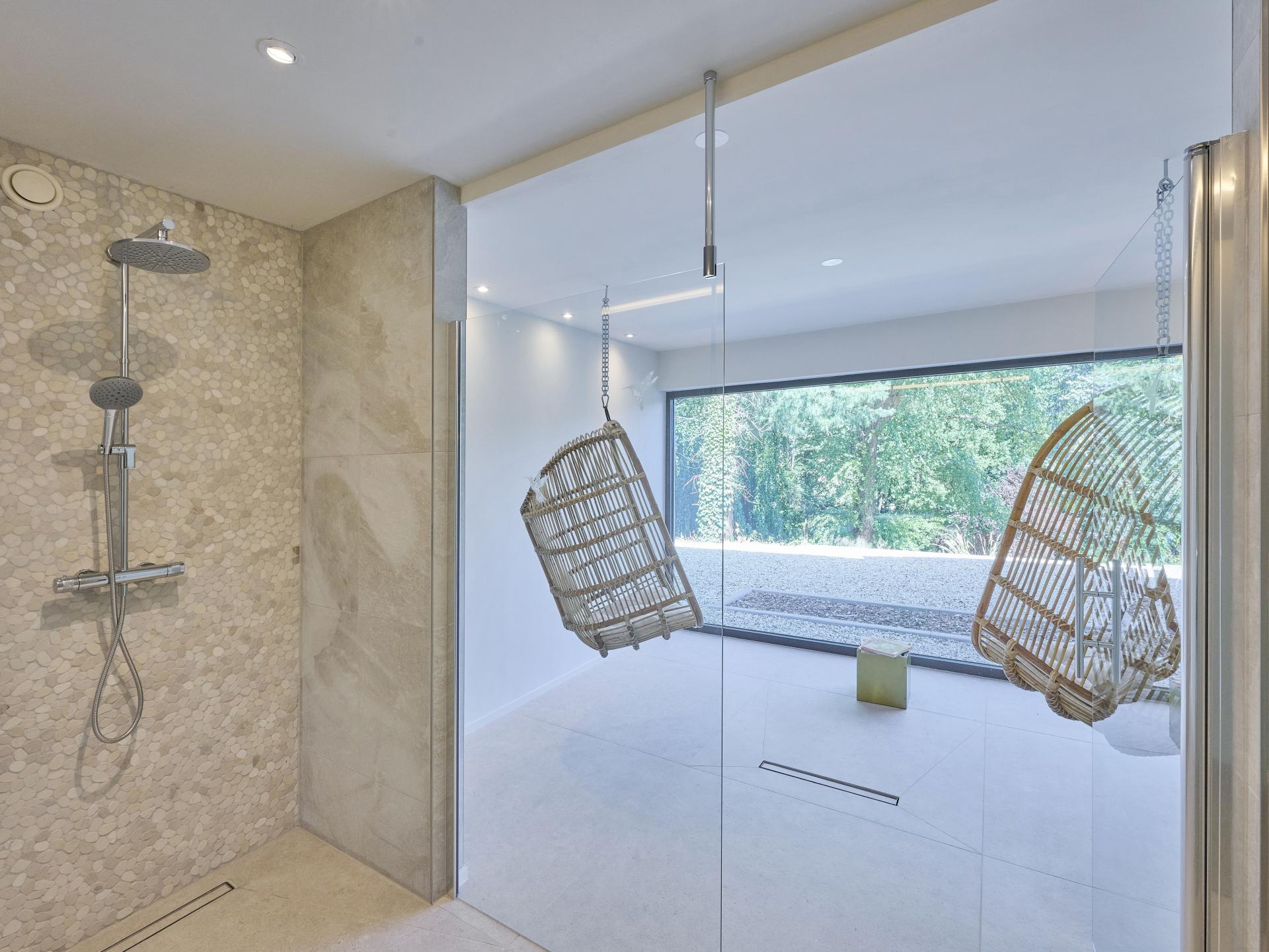 Luxe groepsvilla met privé wellness en grote tuin in hartje Limburg - foto 28
