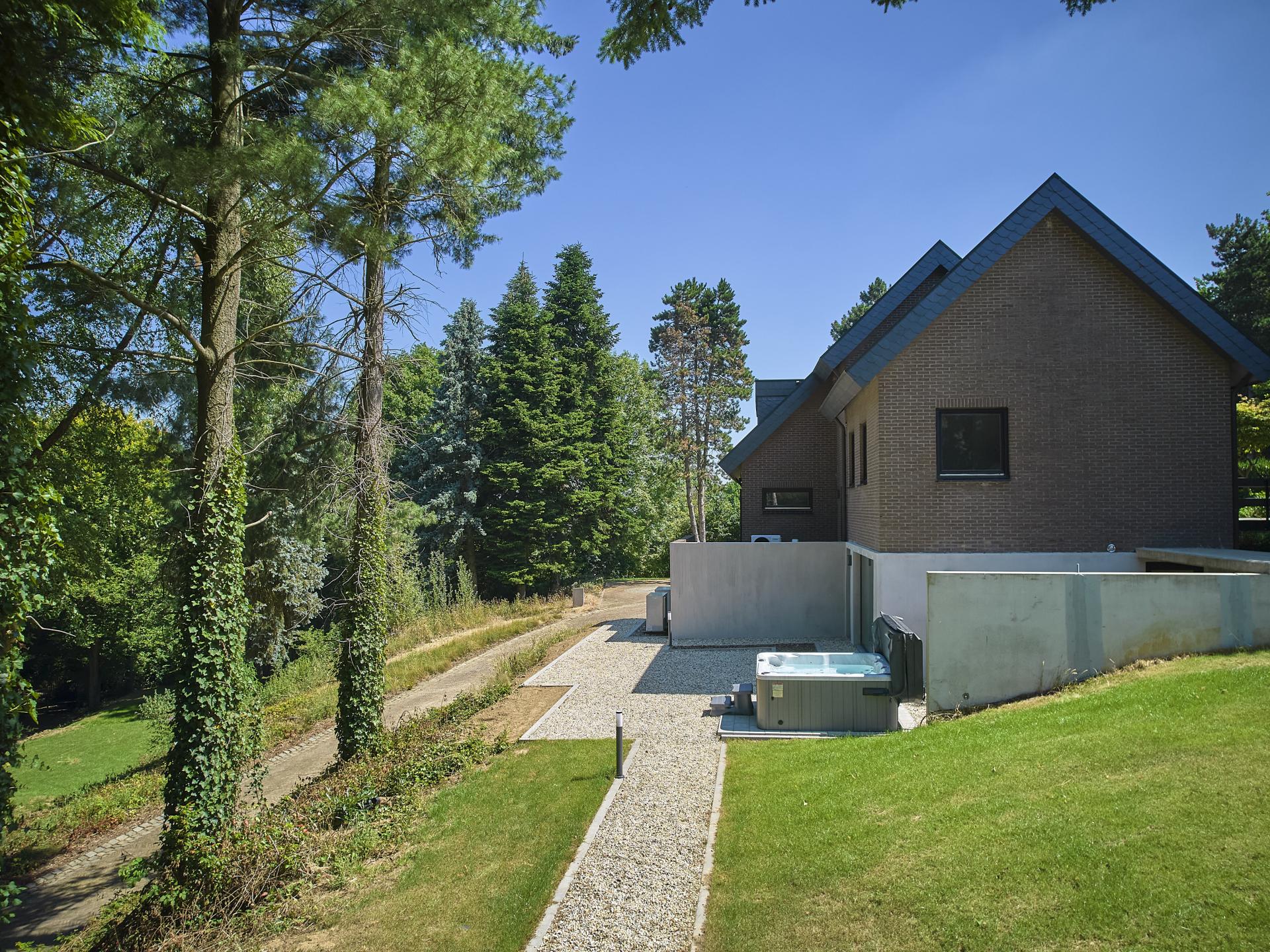 Luxe groepsvilla met privé wellness en grote tuin in hartje Limburg - foto 27
