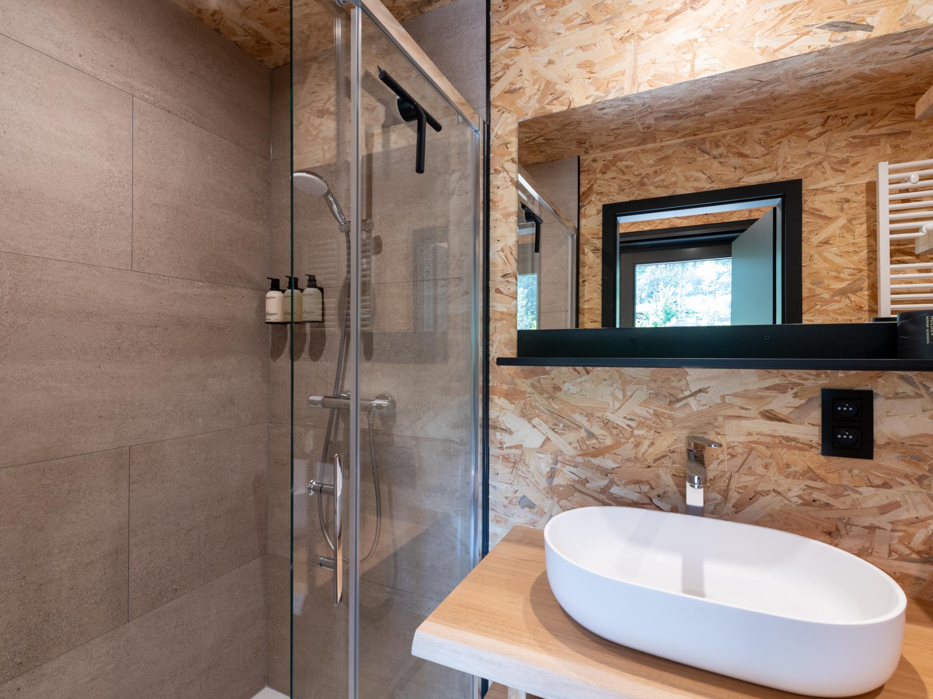 Designwoning met wellness in de bossen bij Biron, 8 personen - foto 8