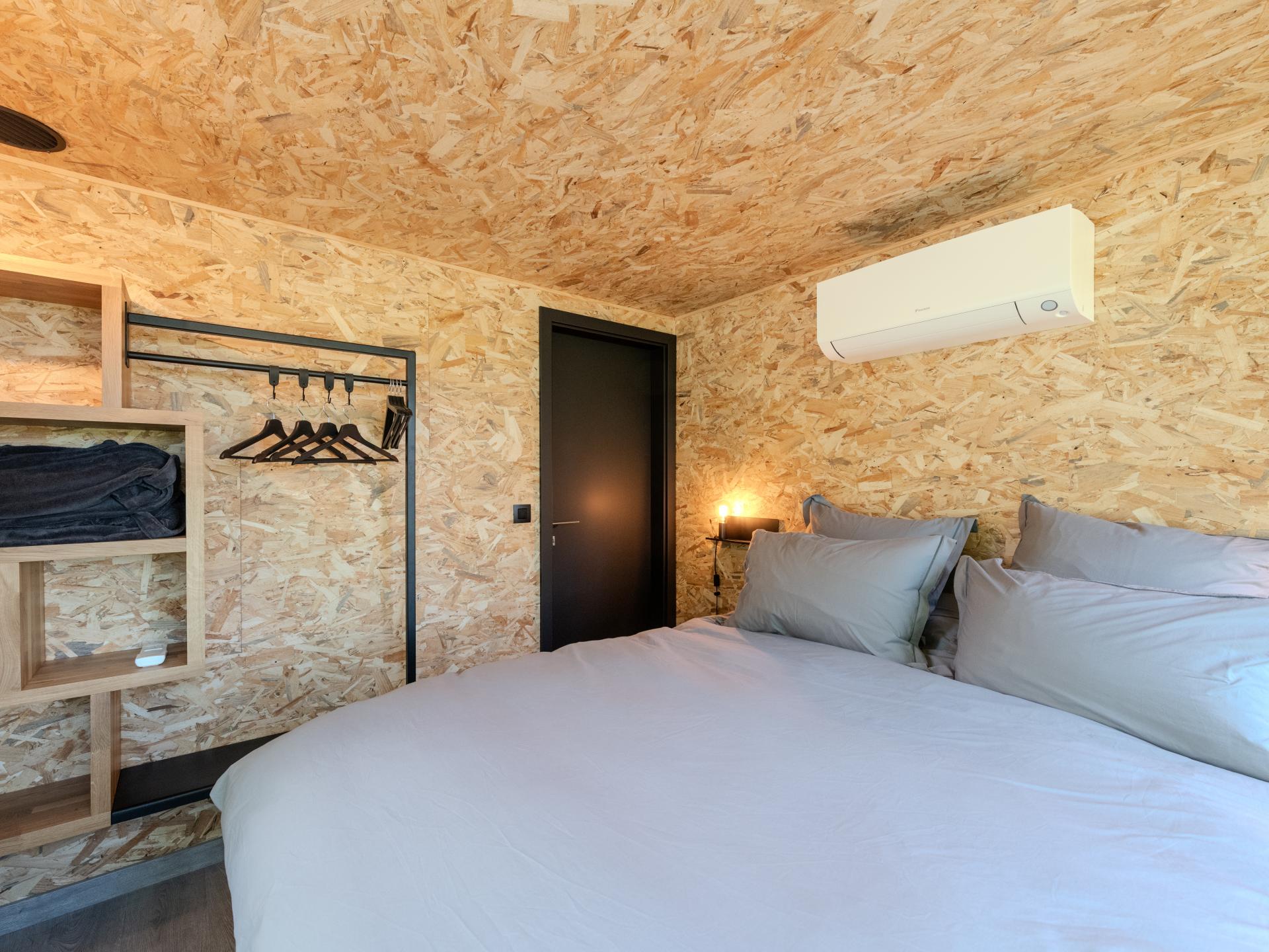 Designwoning met wellness in de bossen bij Biron, 8 personen - foto 15