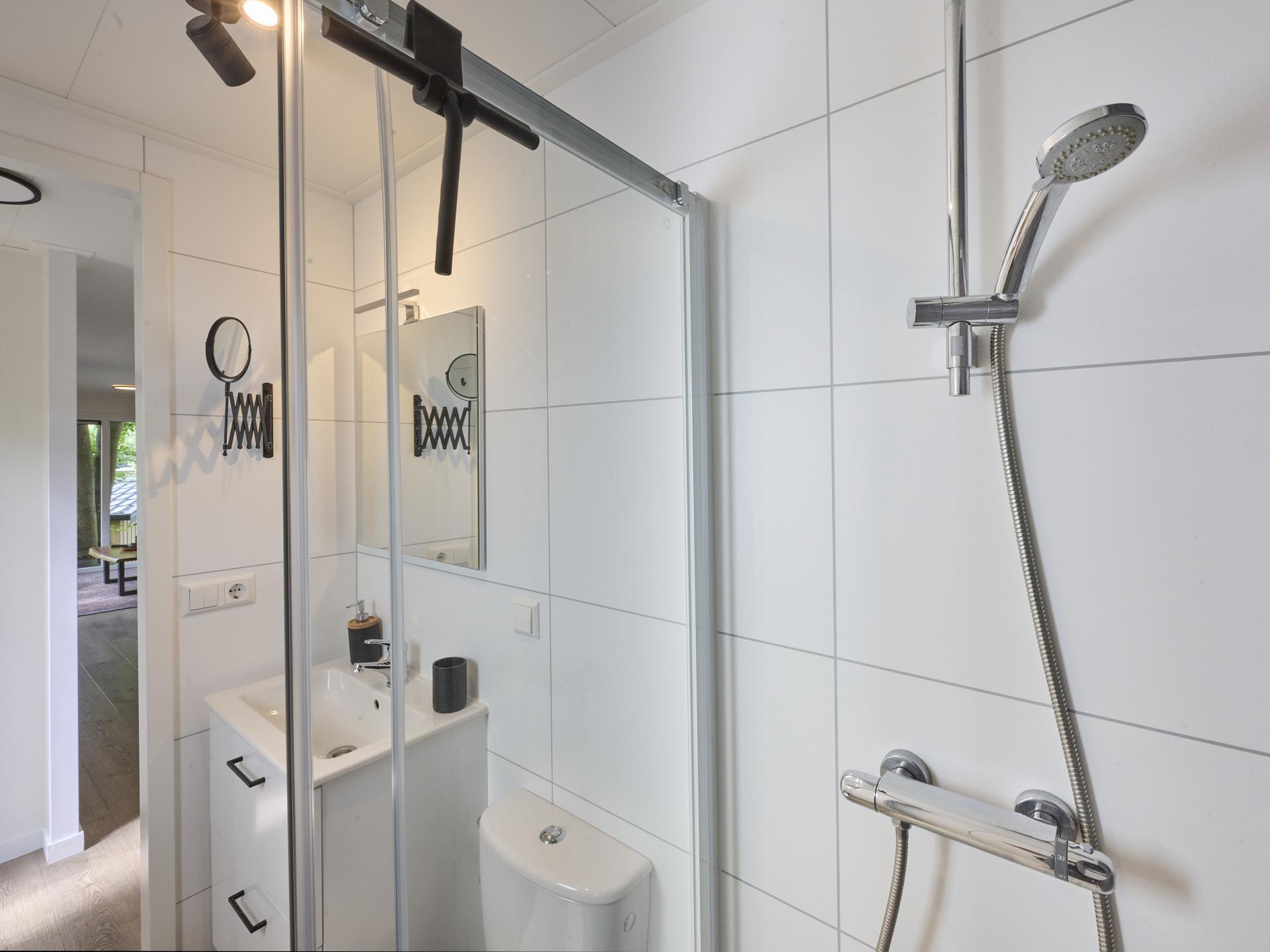 Royale Veluwse lodge op rustig bospark, 4 pers., op 120m van centrum Nunspeet - foto 11