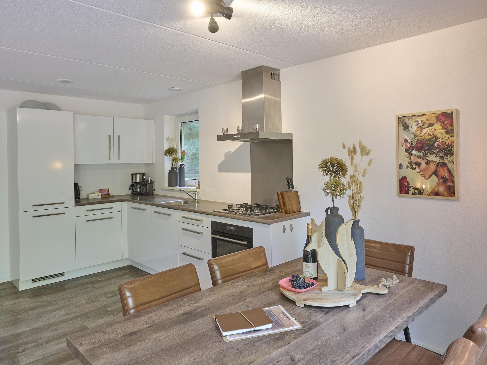 Luxe vakantiehuis De Linde op rustig bospark, 90m van centrum Nunspeet - foto 8