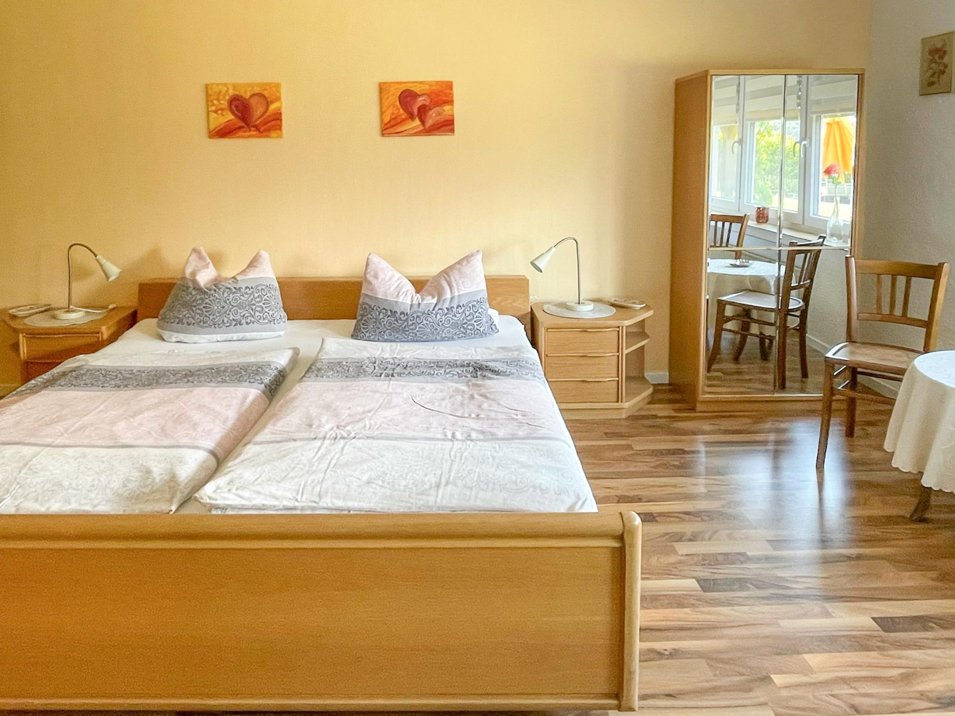 Rustgevend vakantiehuis in Nimshuscheid met uitzicht over de vallei - foto 10