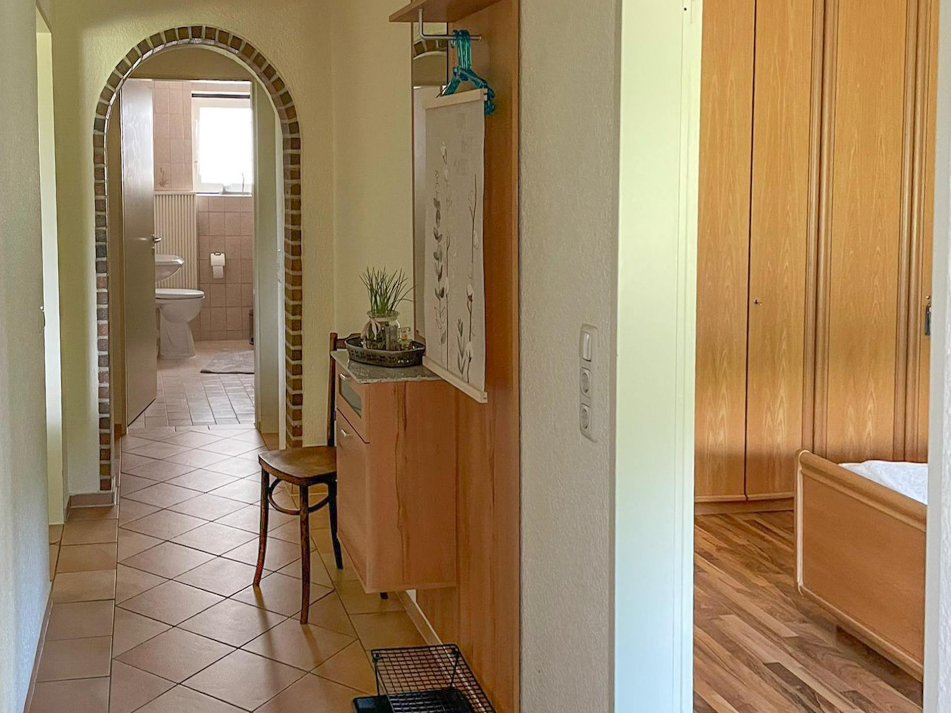 Rustgevend vakantiehuis in Nimshuscheid met uitzicht over de vallei - foto 14