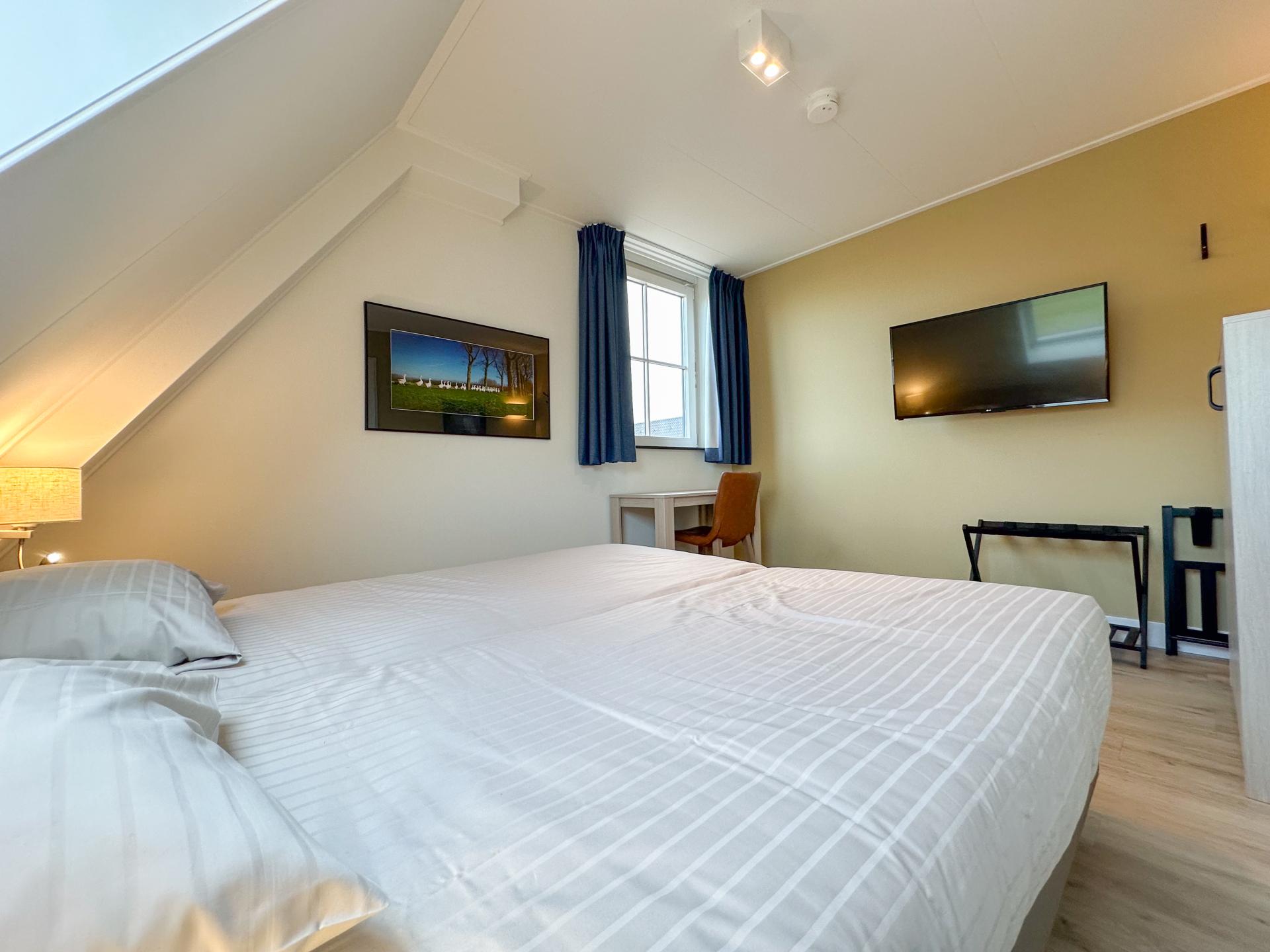 Luxe 8-persoonsappartement met sauna en spa, 500m van het strand in Colijnsplaat - foto 25