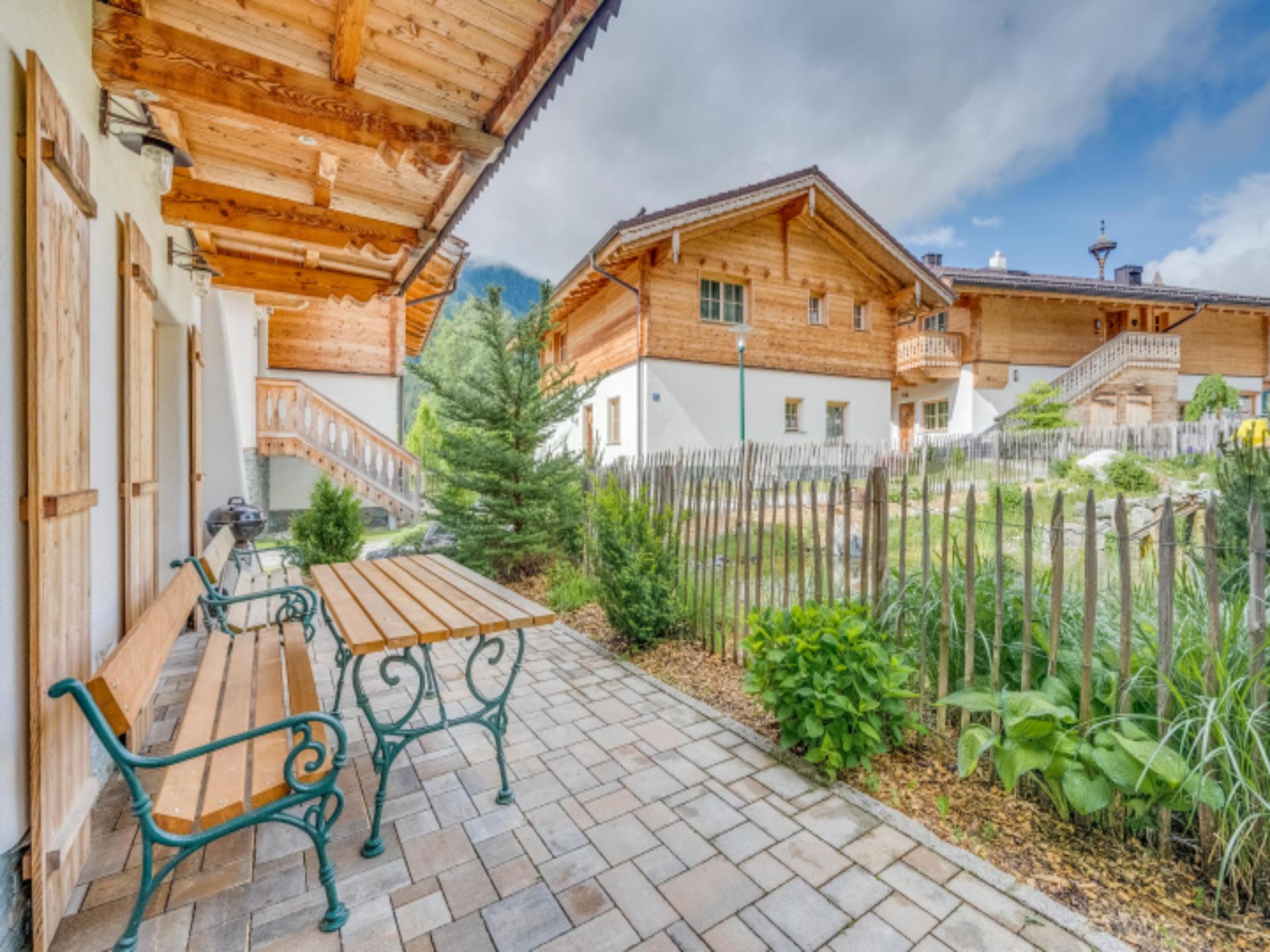 Chalet met sauna en bergzicht, 650m van de skilift in Neukirchen - foto 4