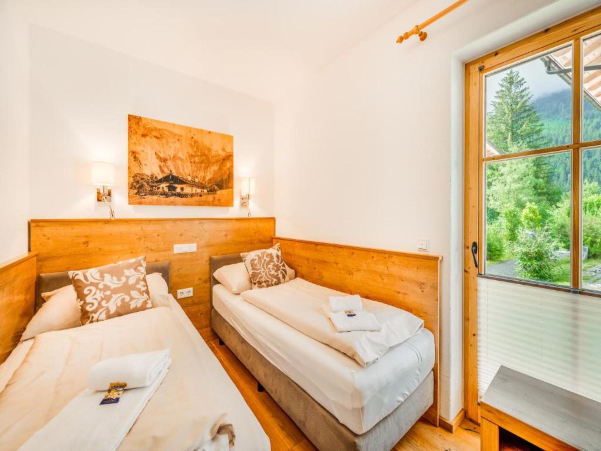 Chalet met sauna en bergzicht, 650m van de skilift in Neukirchen - foto 9