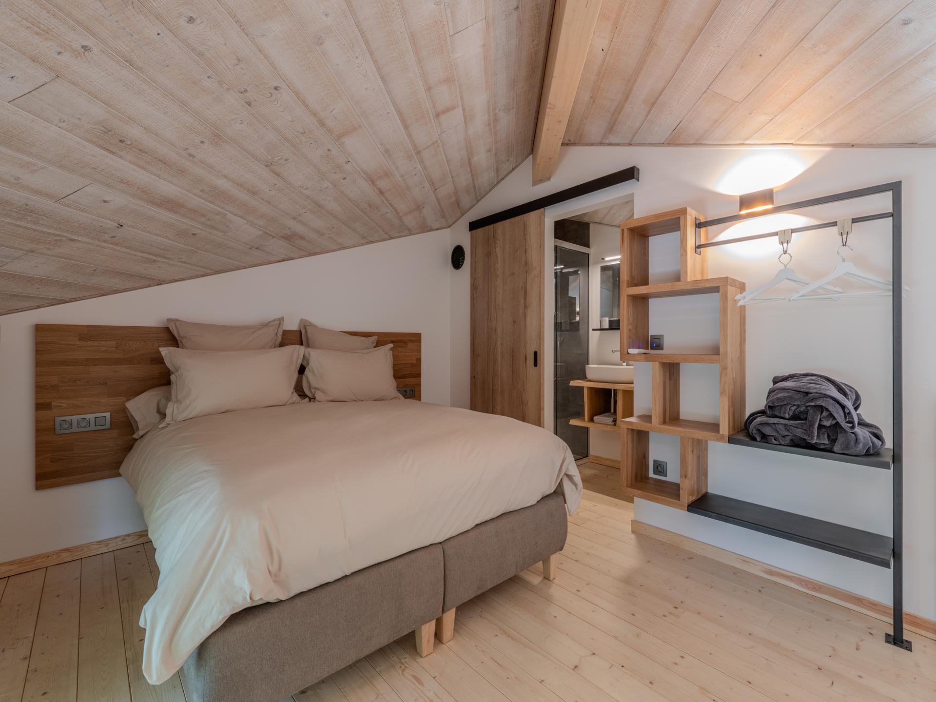 Uniek vakantiedomein voor 16 personen met privé tuinpark en wellness in Biron - foto 16