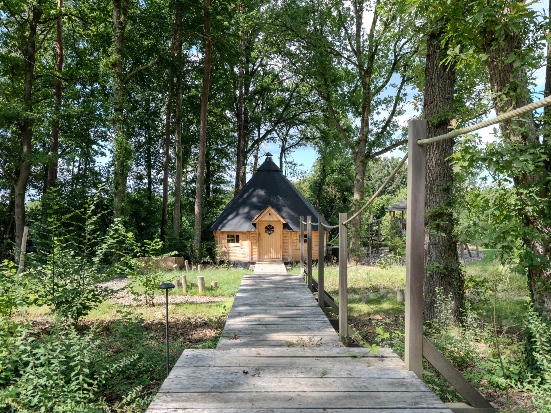 Uniek vakantiedomein voor 16 personen met privé tuinpark en wellness in Biron - foto 45