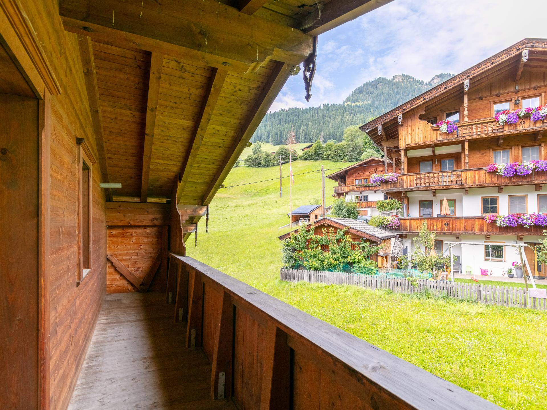 Gezinsvakantiehuis in Alpbach direct aan de piste met hond - foto 34
