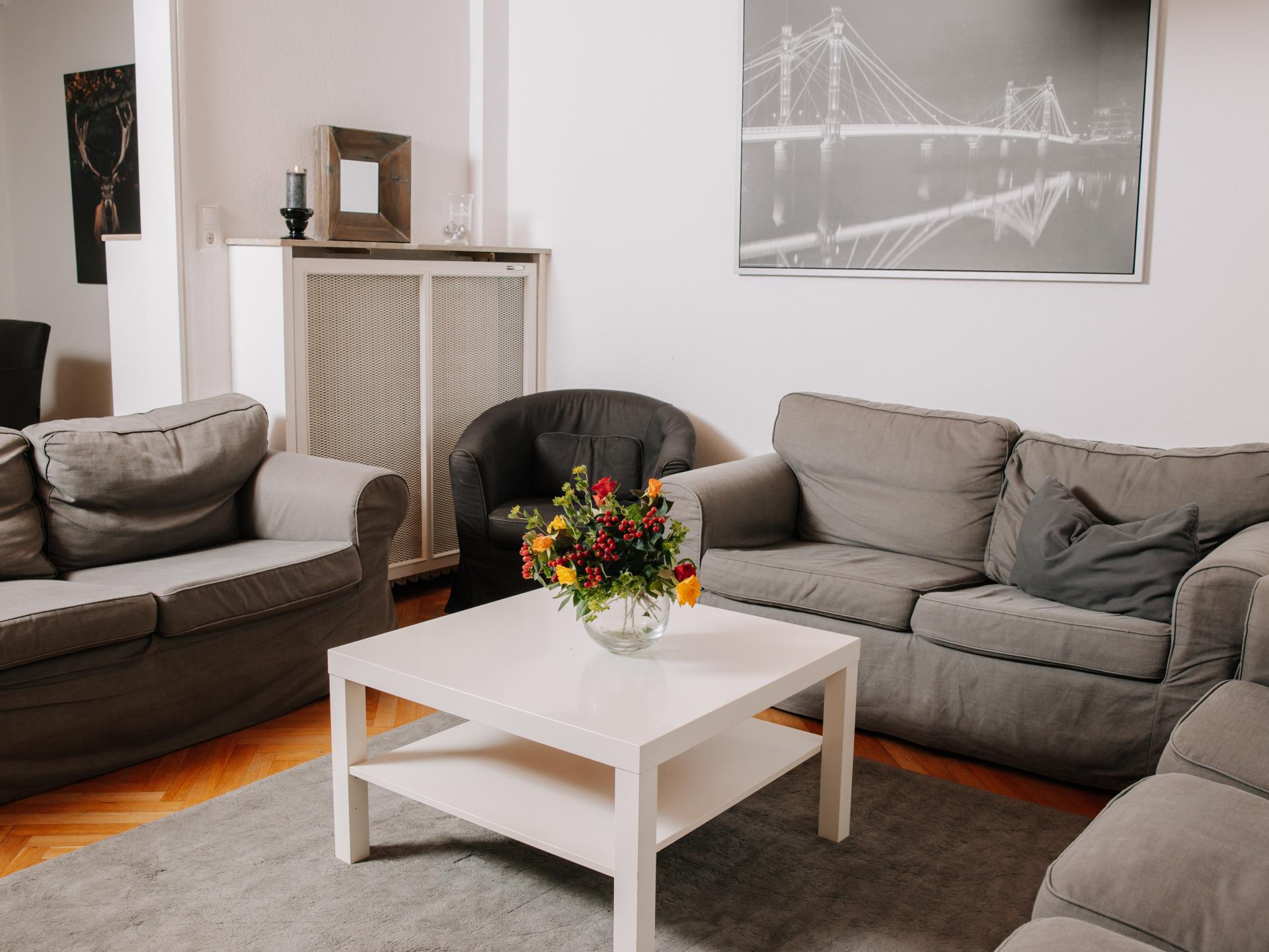 Groot vakantieappartement voor 13 personen met tuin aan de bosrand bij Bad Pyrmont - foto 8