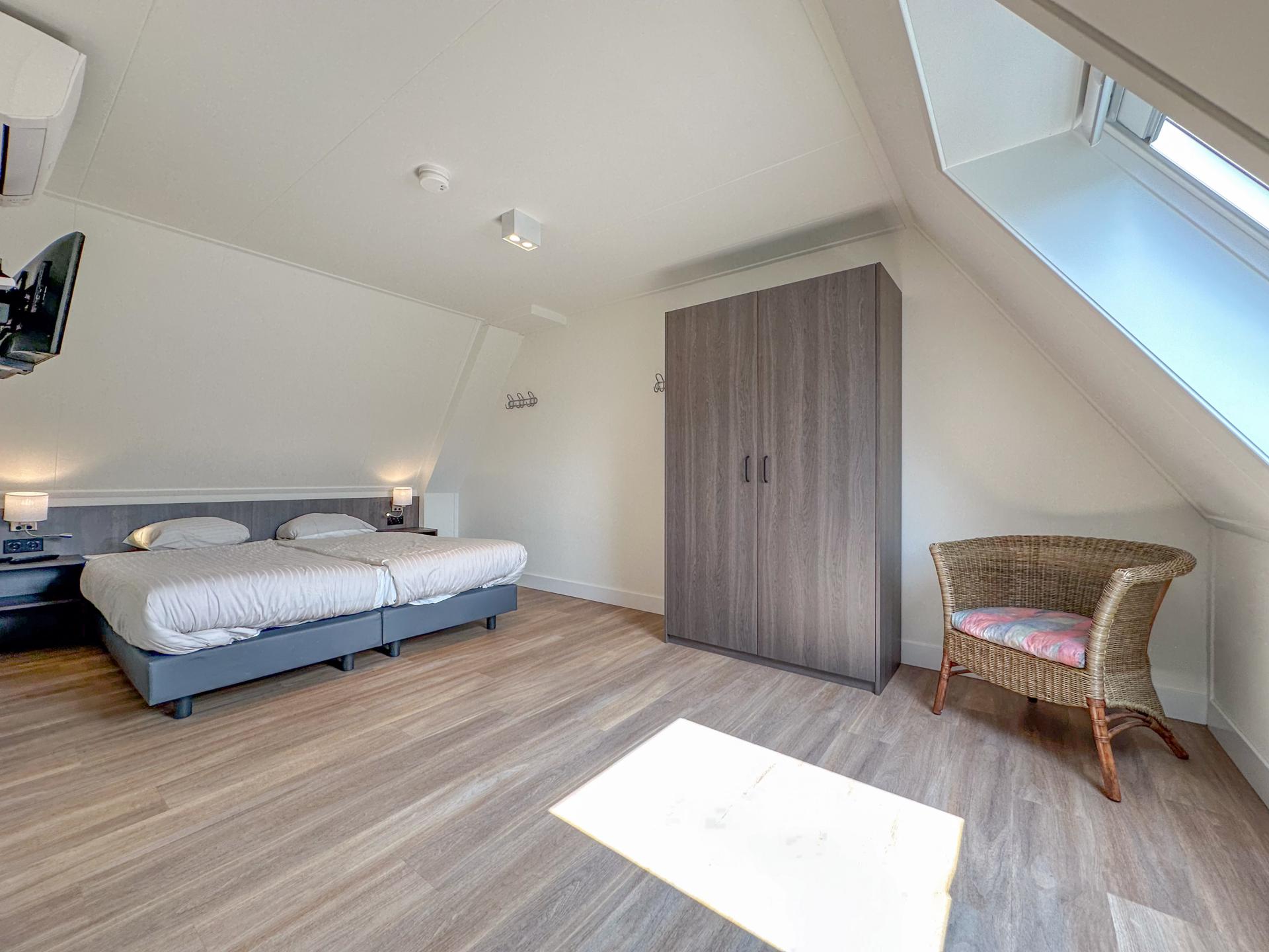 Wellness villa aan zee in Colijnsplaat met spa, sauna en omheinde tuin - foto 18