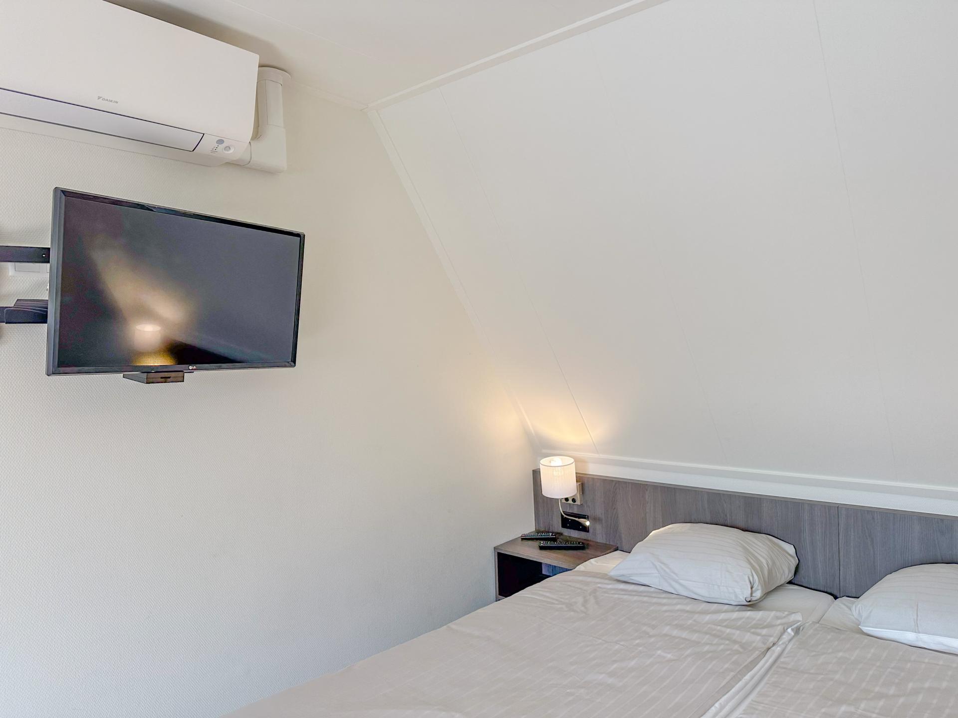 Wellness villa aan zee in Colijnsplaat met spa, sauna en omheinde tuin - foto 19