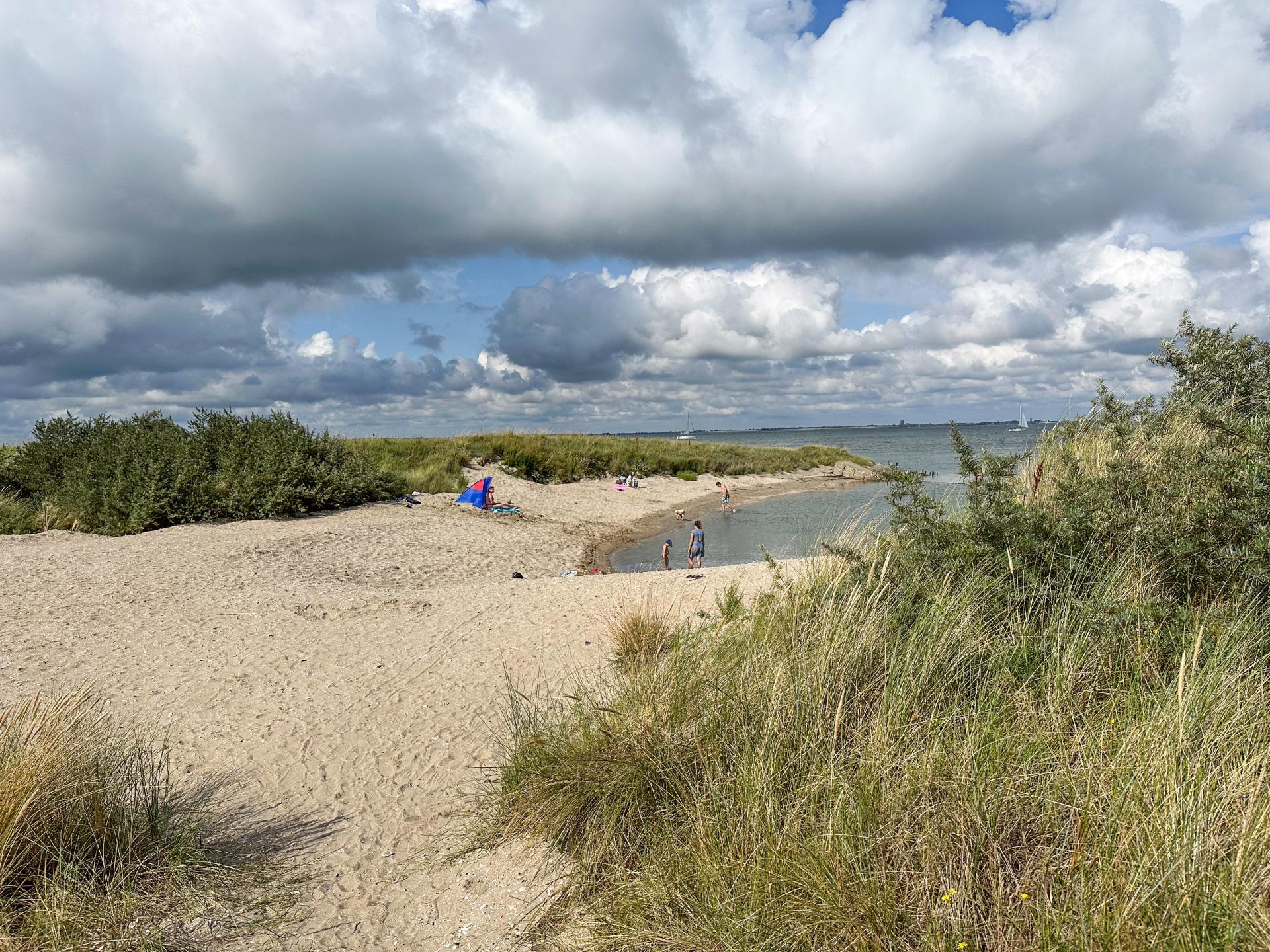 Wellness villa met privé sauna en spabad op 14m van het strand in Colijnsplaat - foto 22