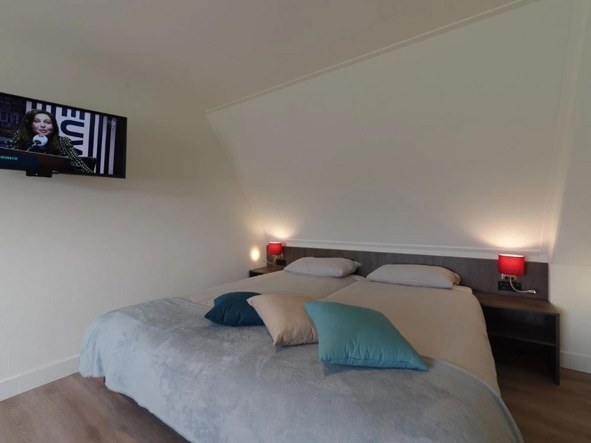 Wellness villa met privé sauna en spabad op 14m van het strand in Colijnsplaat - foto 12