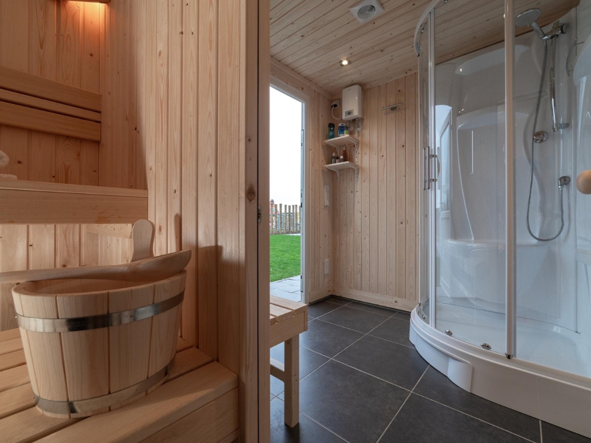 Wellness villa met privé sauna en spabad op 14m van het strand in Colijnsplaat - foto 4