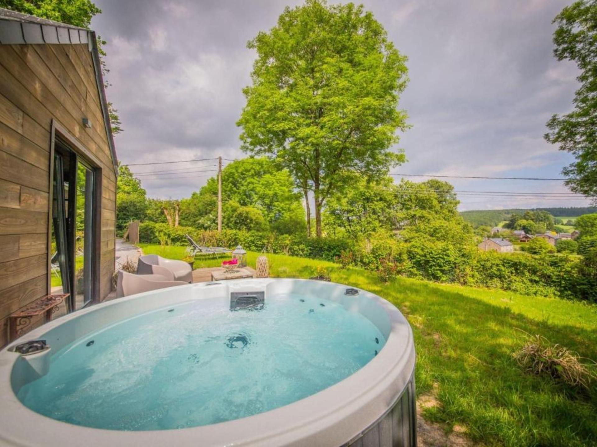 Romantisch chalet met privéspa en panoramisch uitzicht in Ferrières - foto 2