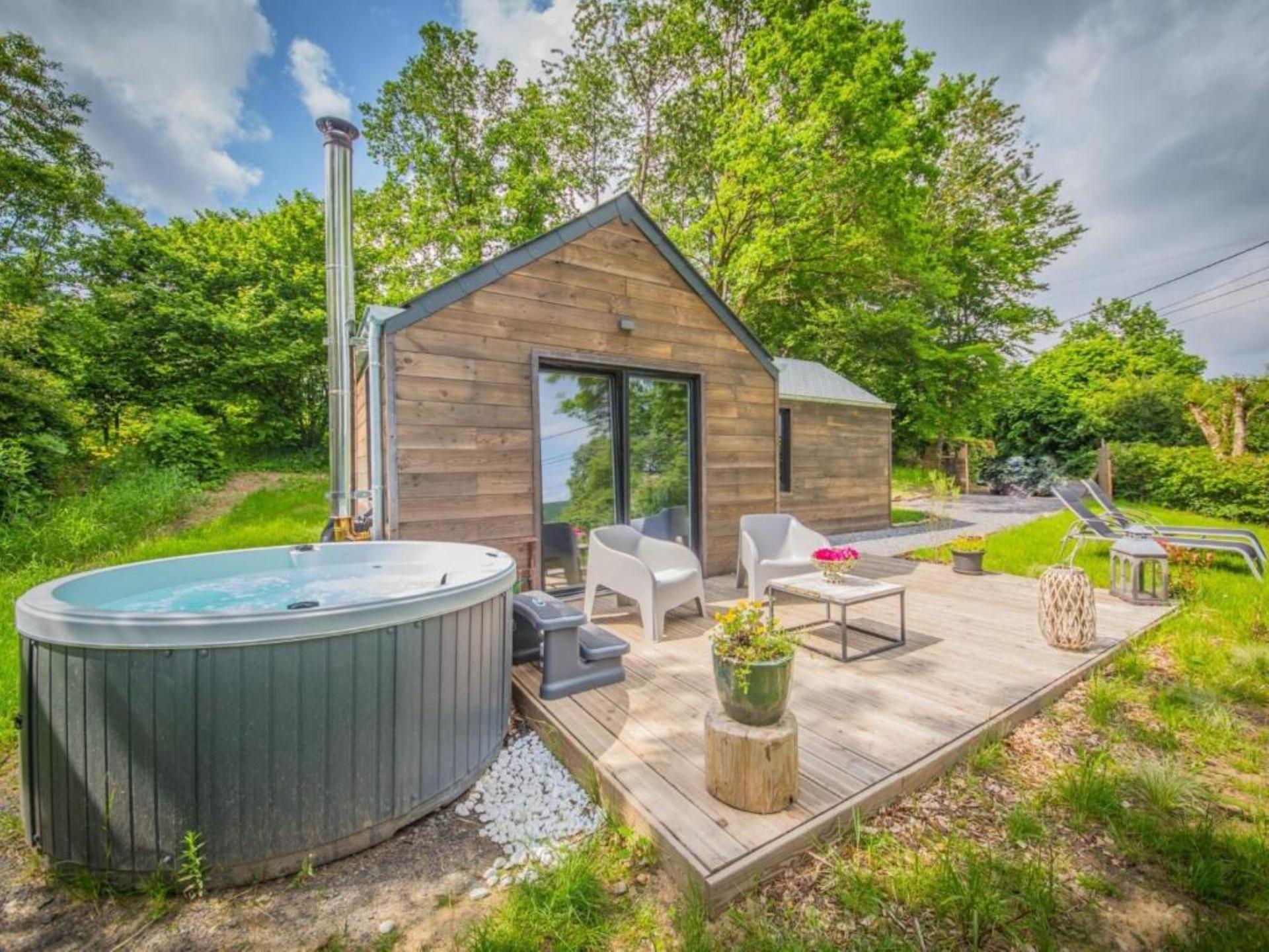 Romantisch chalet met privéspa en panoramisch uitzicht in Ferrières - foto 1
