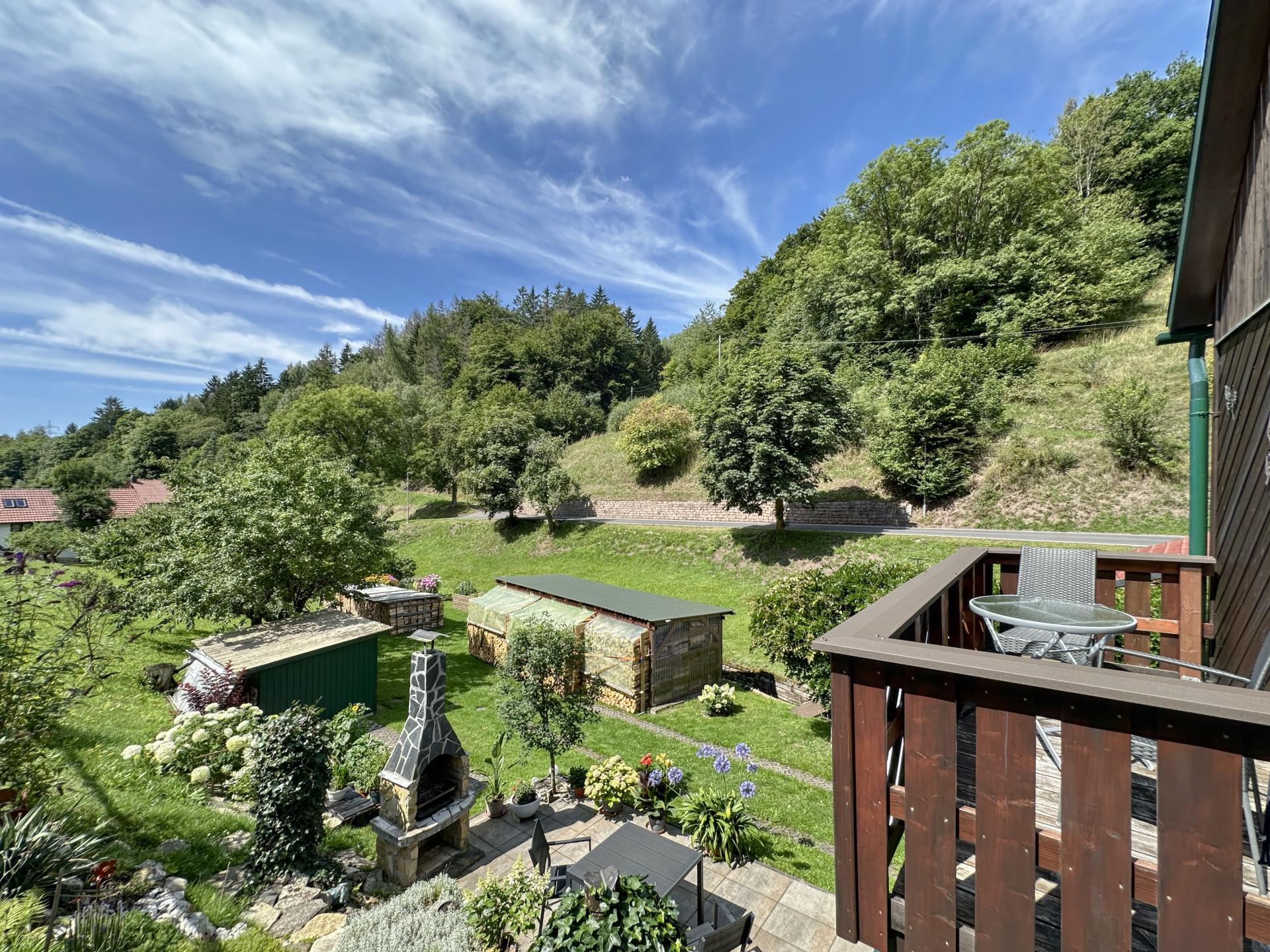 Vrijstaand vakantiehuis met balkon en tuin in het Thüringer Woud - foto 10