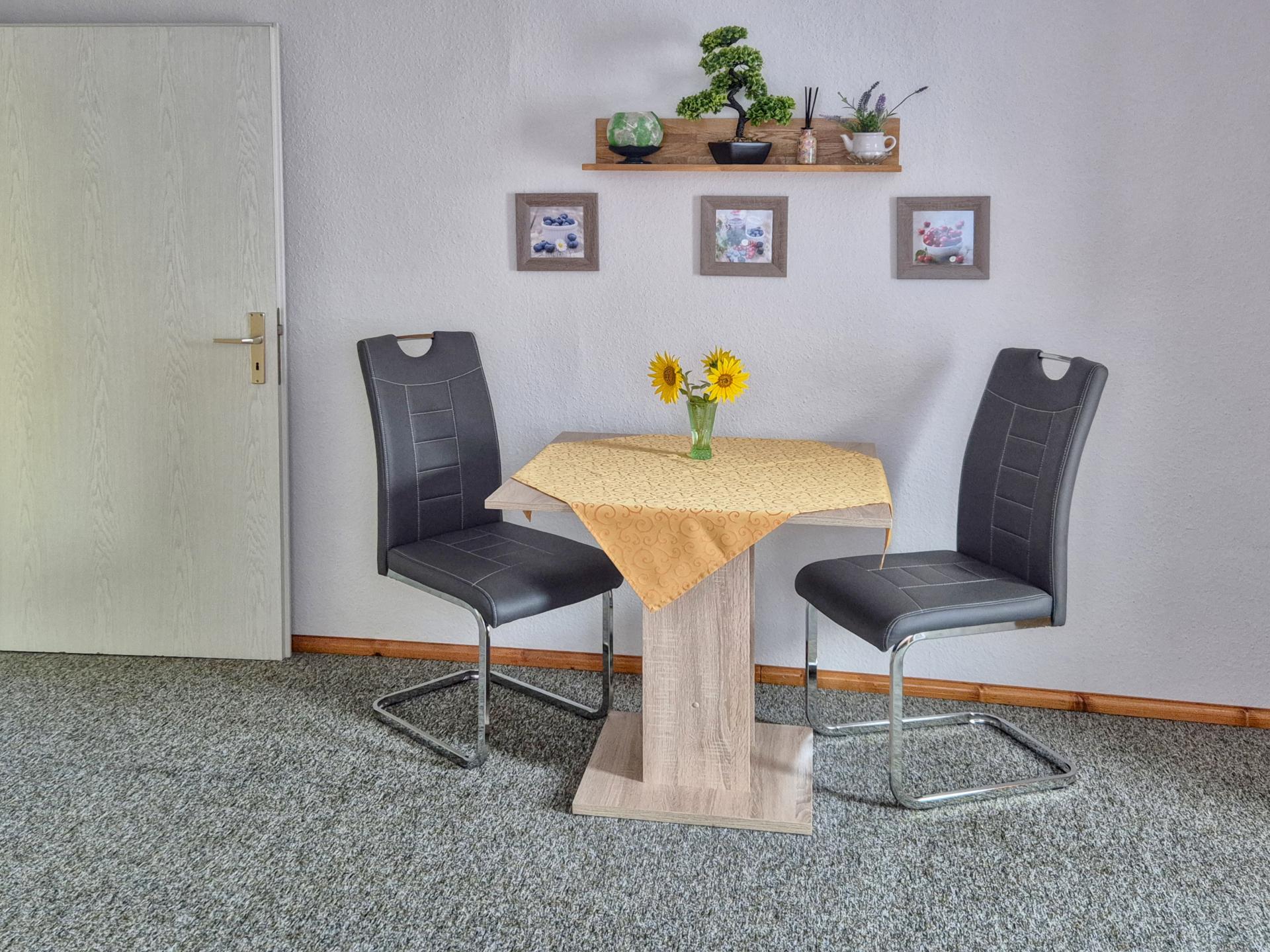 Vrijstaand vakantiehuis met balkon en tuin in het Thüringer Woud - foto 7