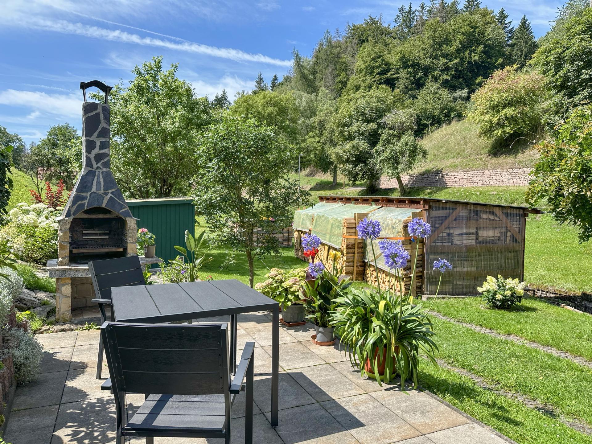 Vrijstaand vakantiehuis met balkon en tuin in het Thüringer Woud - foto 16