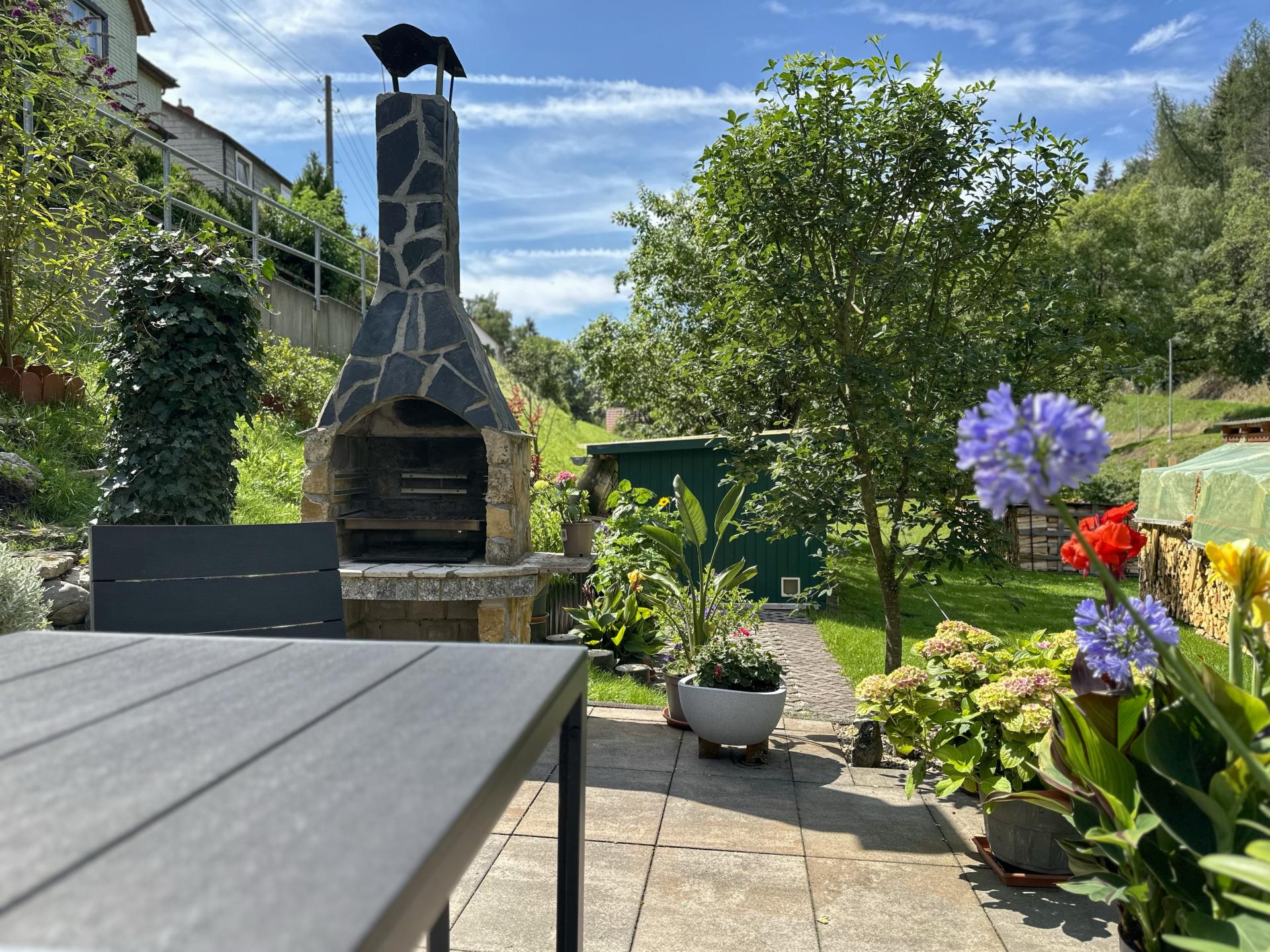 Vrijstaand vakantiehuis met balkon en tuin in het Thüringer Woud - foto 3