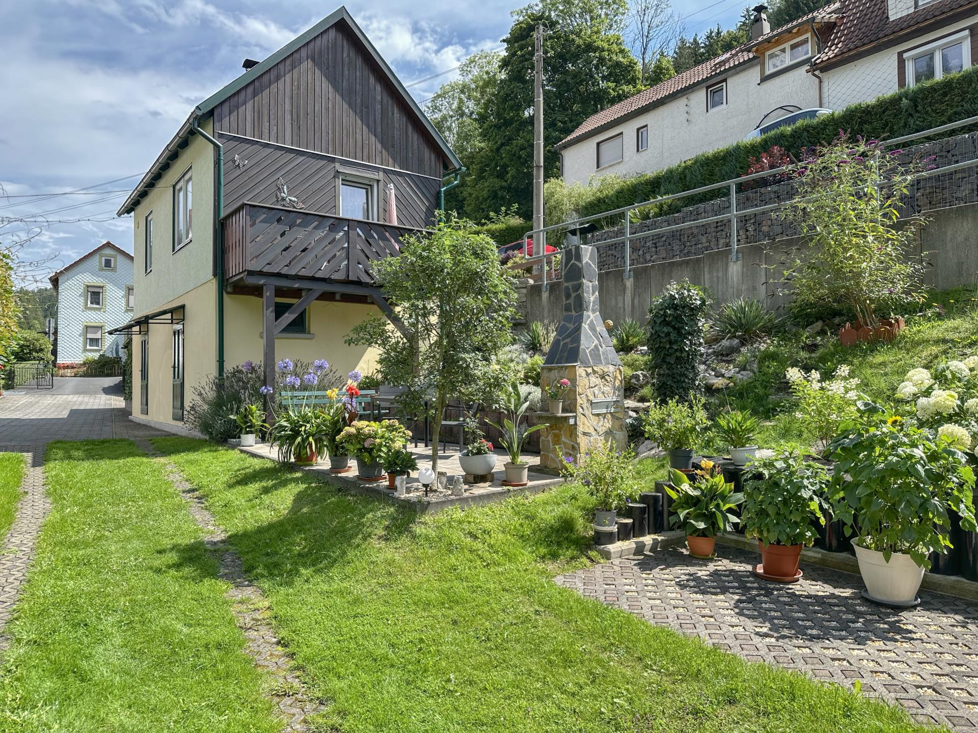 Vrijstaand vakantiehuis met balkon en tuin in het Thüringer Woud - foto 15