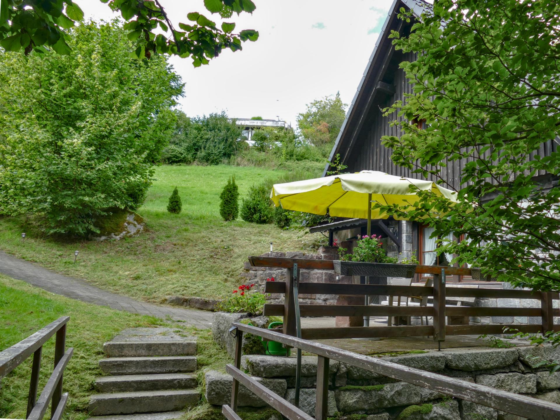 Historische molen aan kabbelende beek in het Zwarte Woud - foto 7