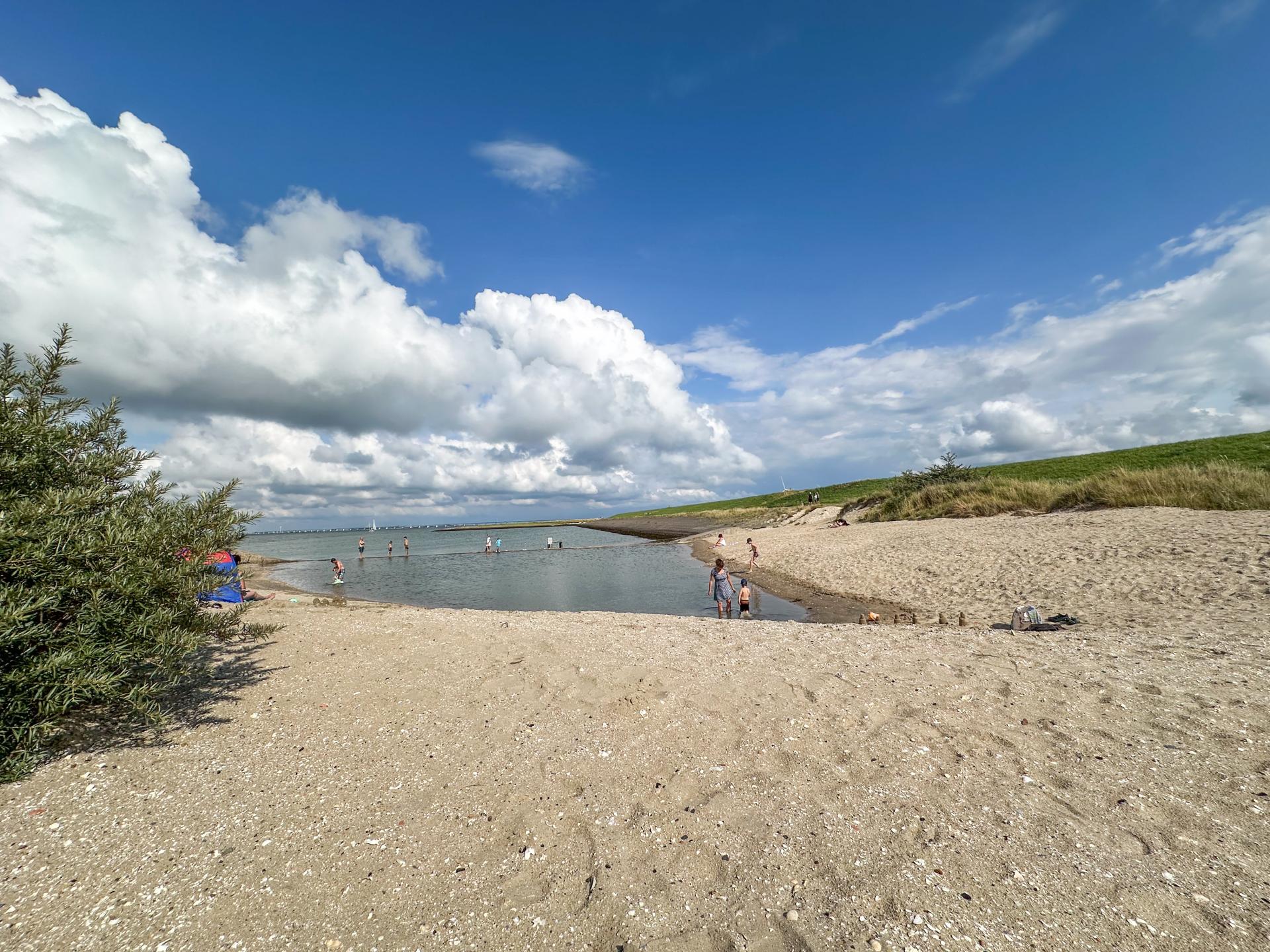 Luxe villa met sauna en spa-bad op 350m van het strand in Colijnsplaat - foto 40