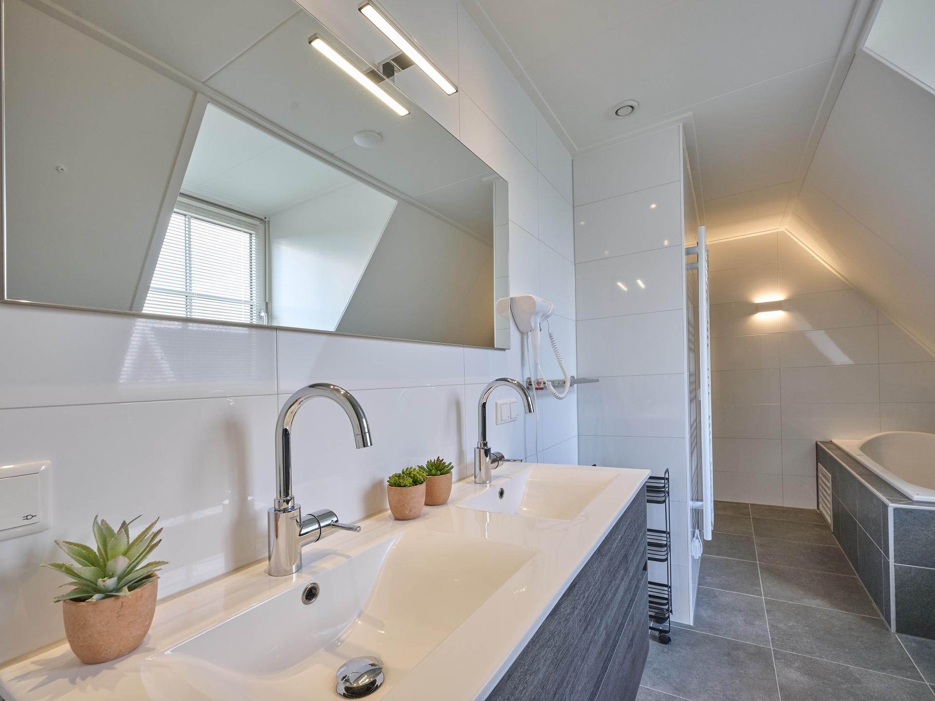 Luxe villa met sauna en spa-bad op 350m van het strand in Colijnsplaat - foto 18