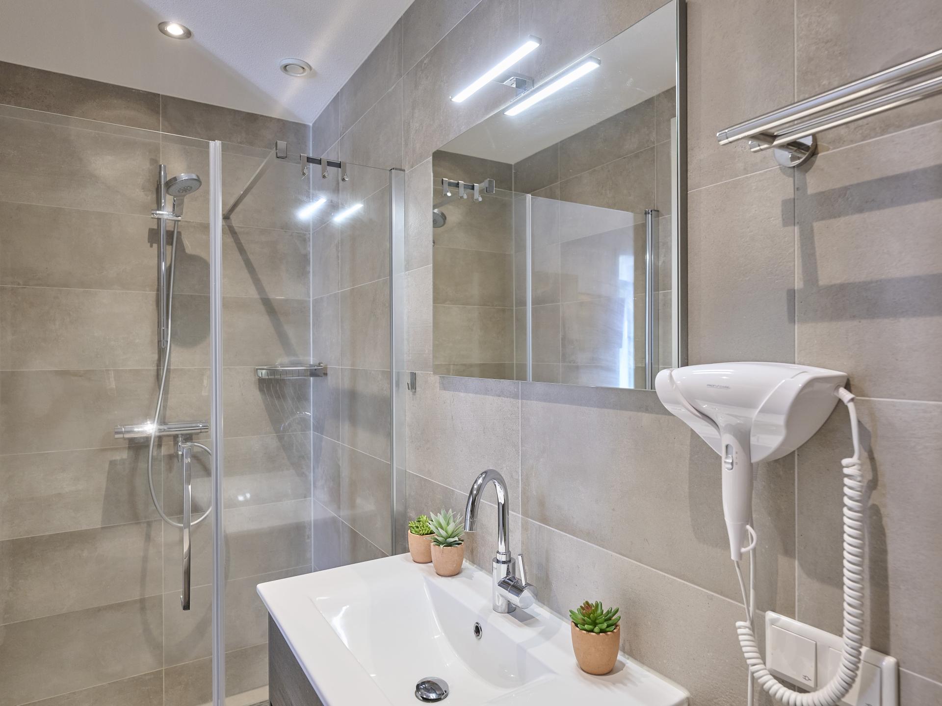 Luxe villa met sauna en spa-bad op 350m van het strand in Colijnsplaat - foto 11