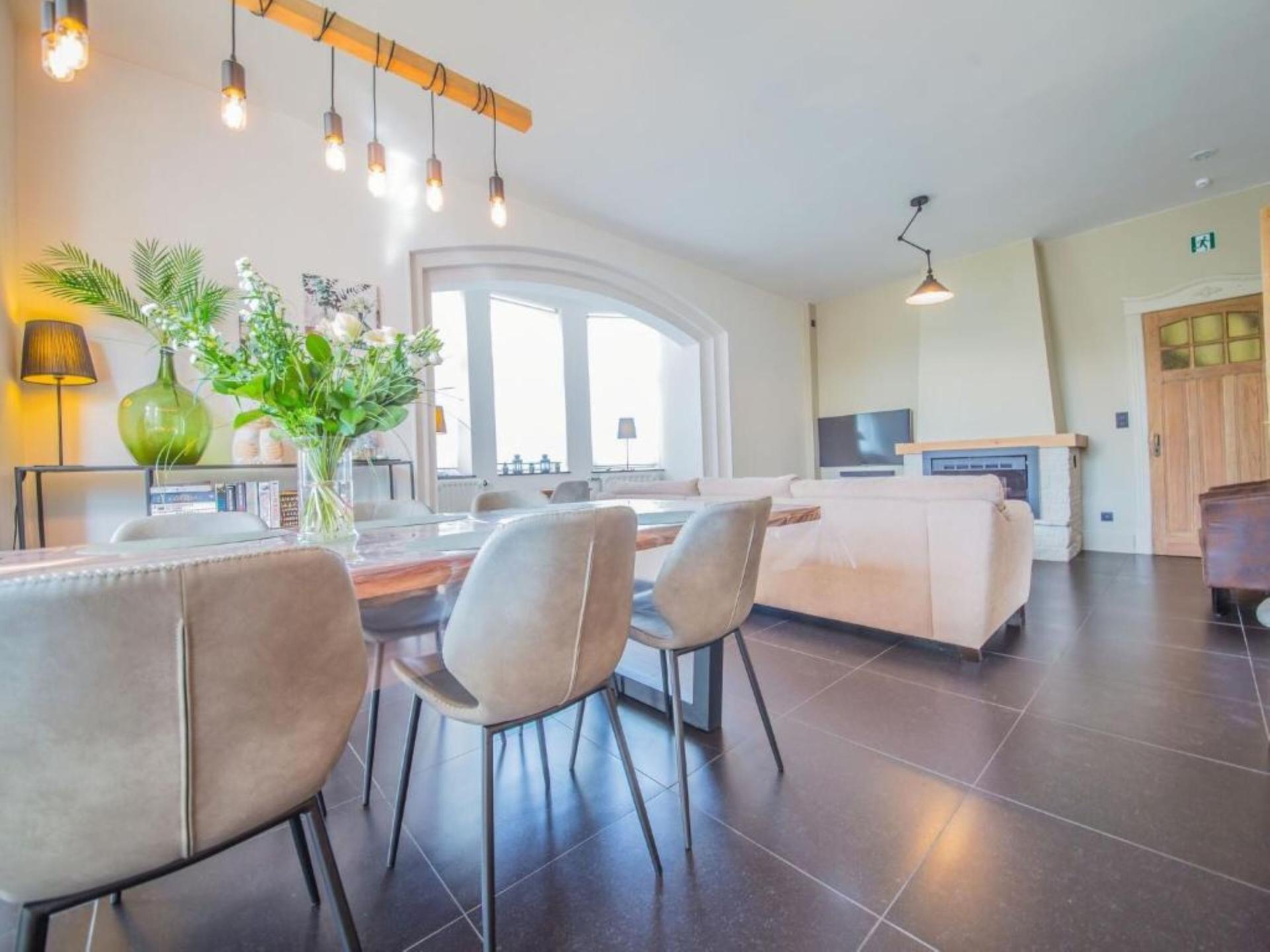 In het centrum van Durbuy: ruim vakantiehuis voor 10 personen - foto 4