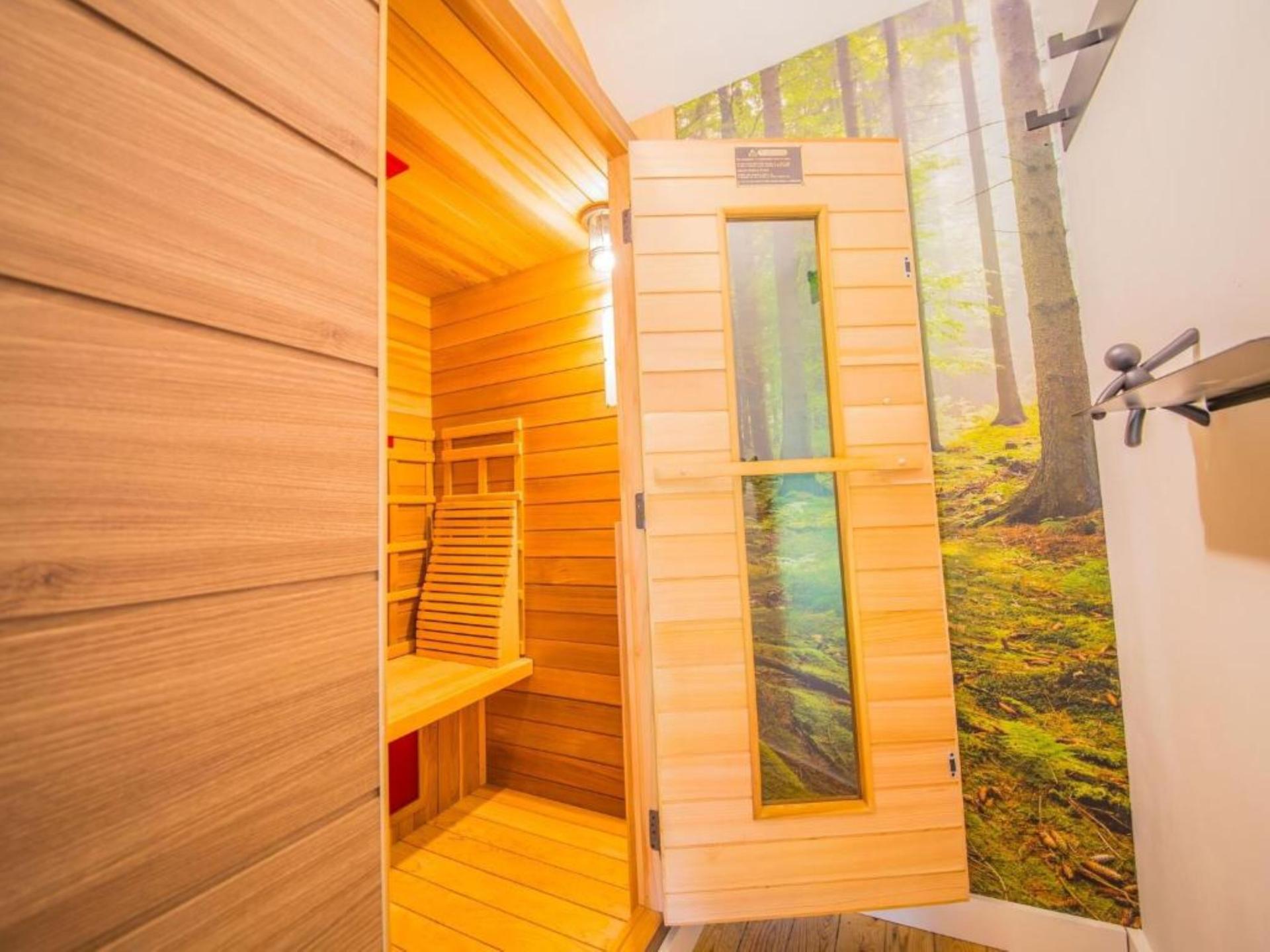 In het centrum van Durbuy: ruim vakantiehuis voor 10 personen - foto 6