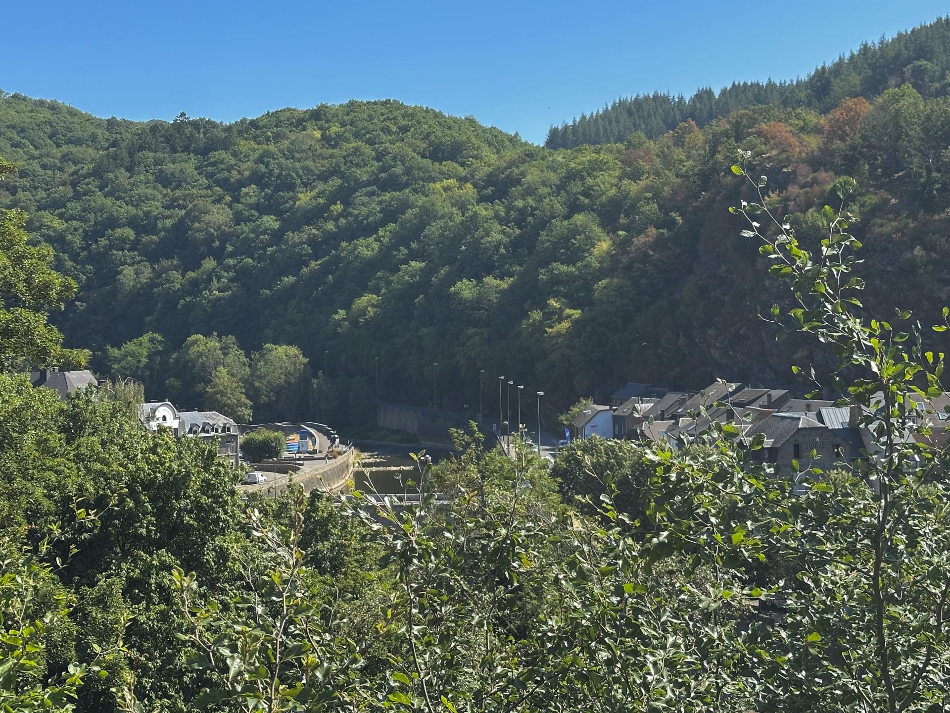 Vrijstaande boomhut voor 2 personen in centrum La Roche en Ardenne - foto 27
