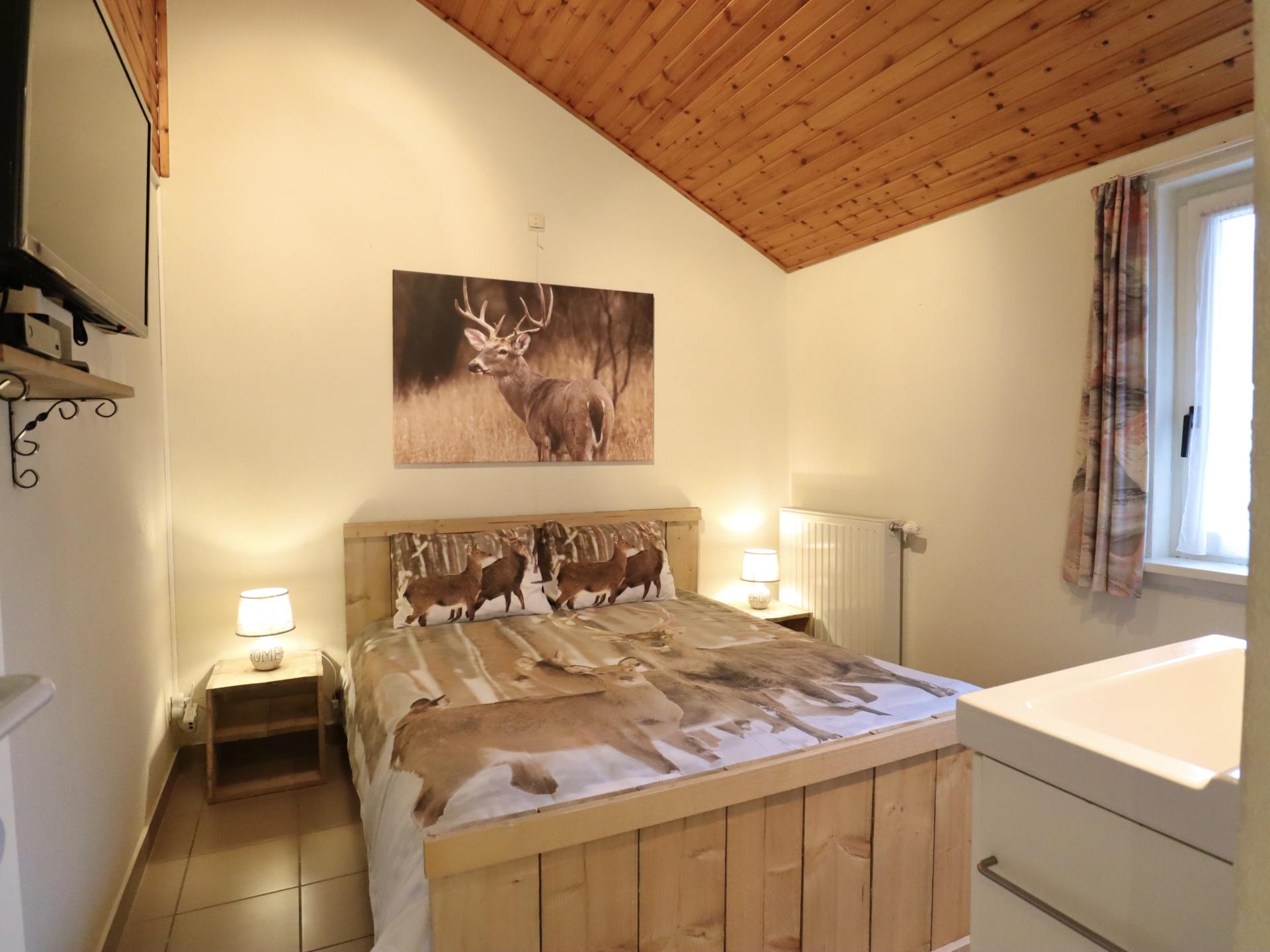 6-persoons vrijstaand vakantiehuis met tuin in Rendeux - foto 12
