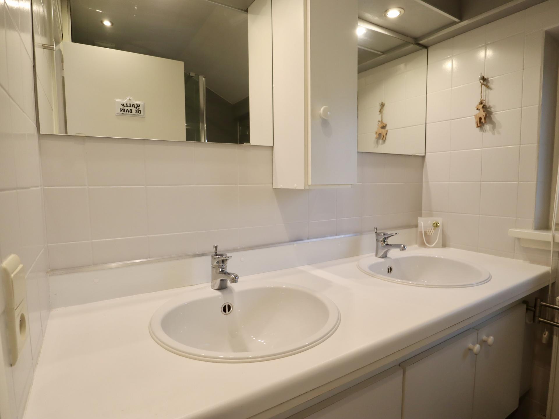 6-persoons vrijstaand vakantiehuis met tuin in Rendeux - foto 11