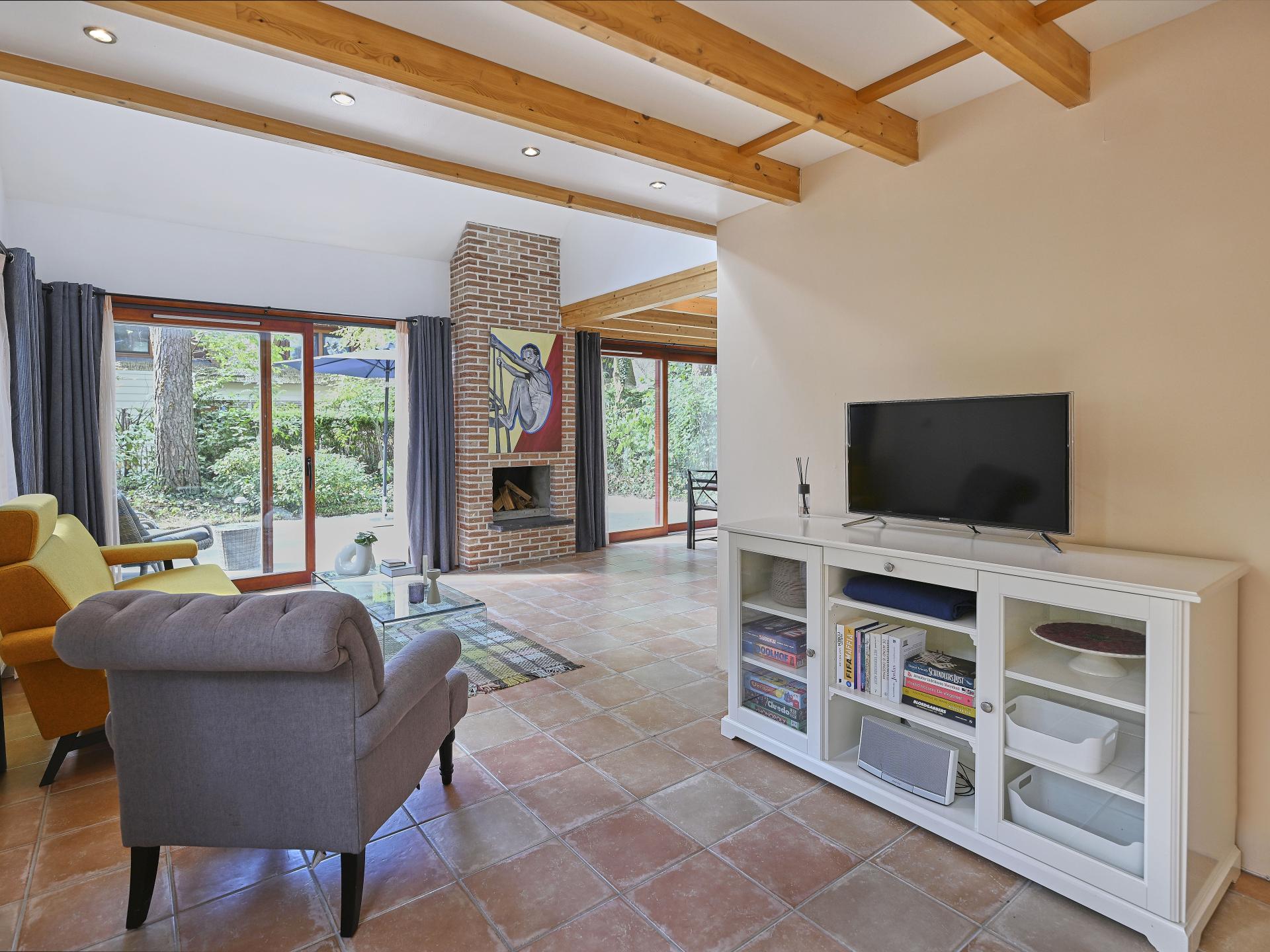 Prachtig huis in de bossen op park aan water - foto 11