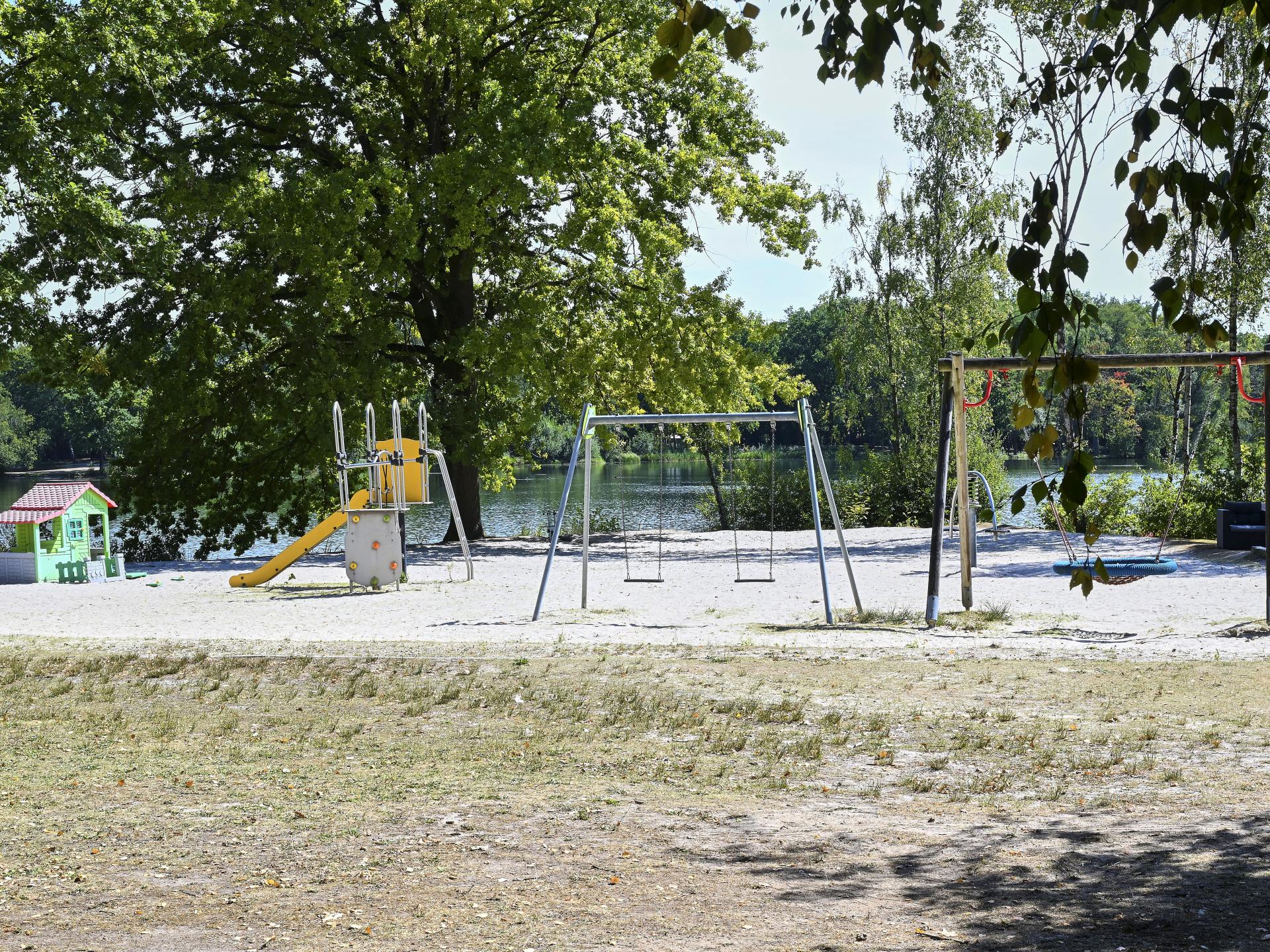 Prachtig huis in de bossen op park aan water - foto 35