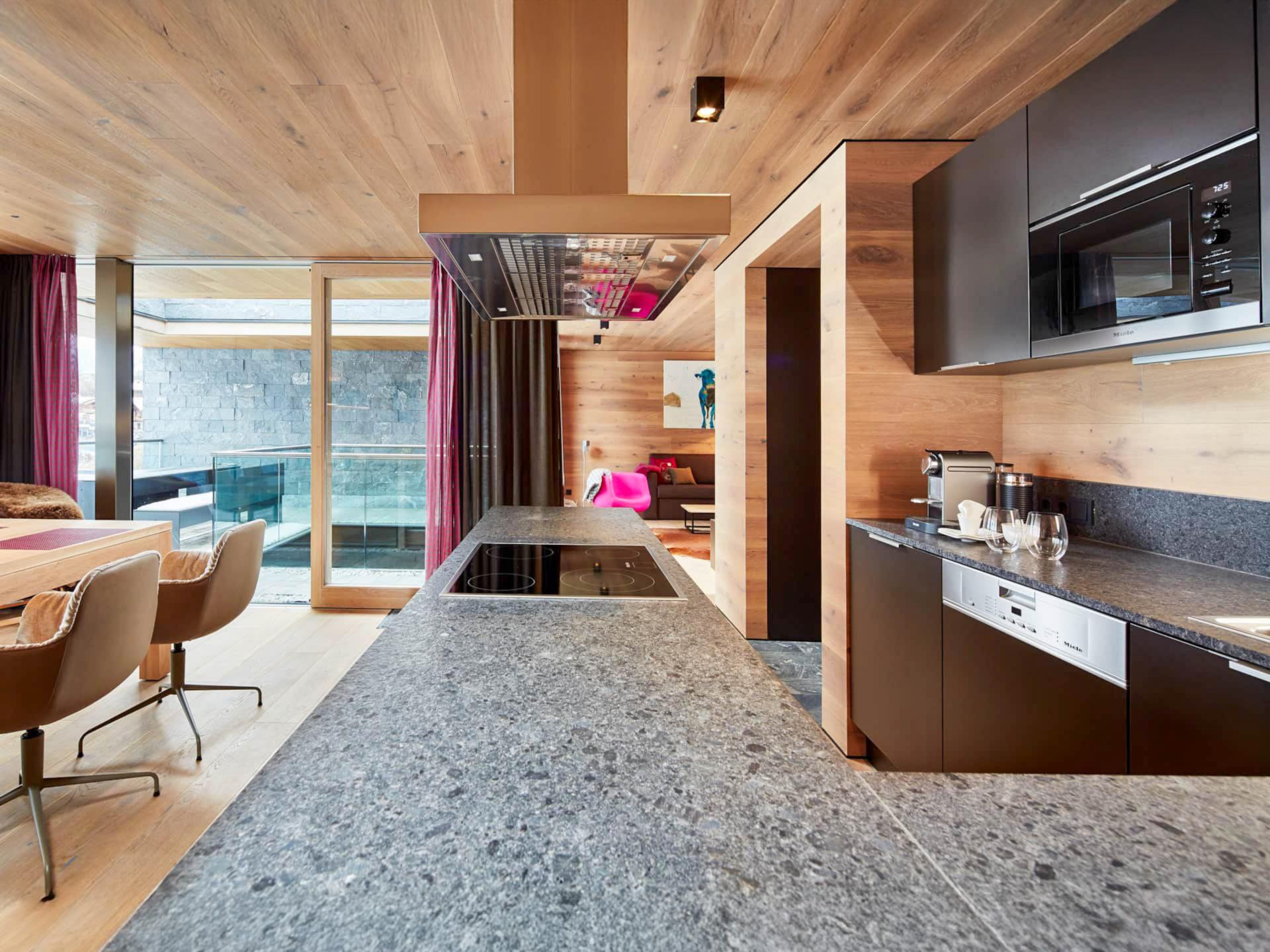 Gipfelstürmer: Luxe Ski-in & Ski-out Appartement met Sauna in Bramberg - foto 4