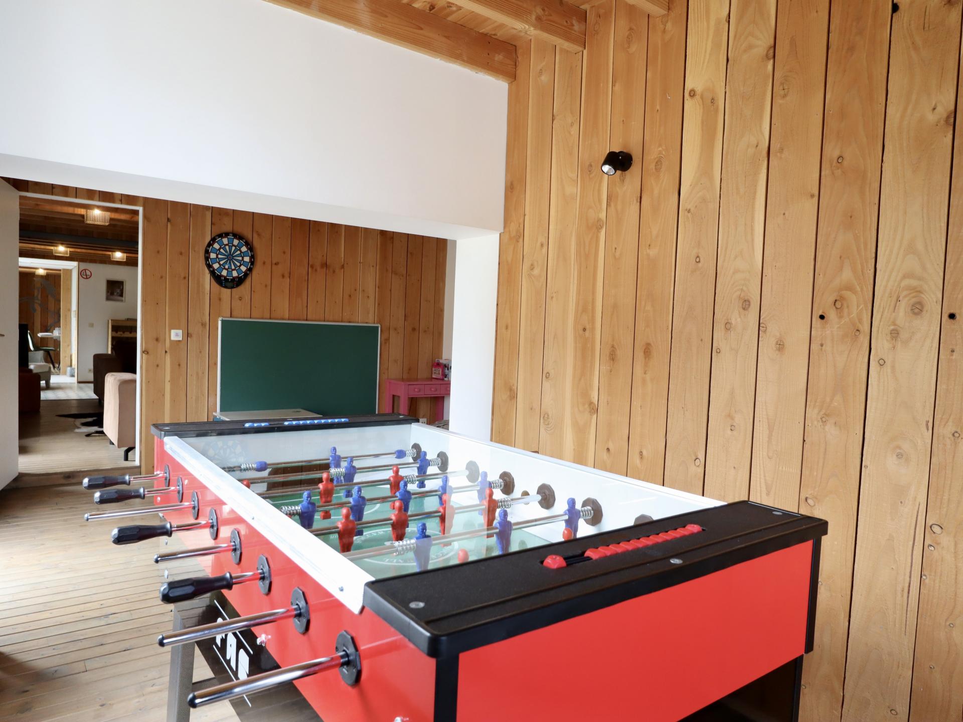 10-persoons vakantiehuis in Gesves met zwembad en sauna - foto 19